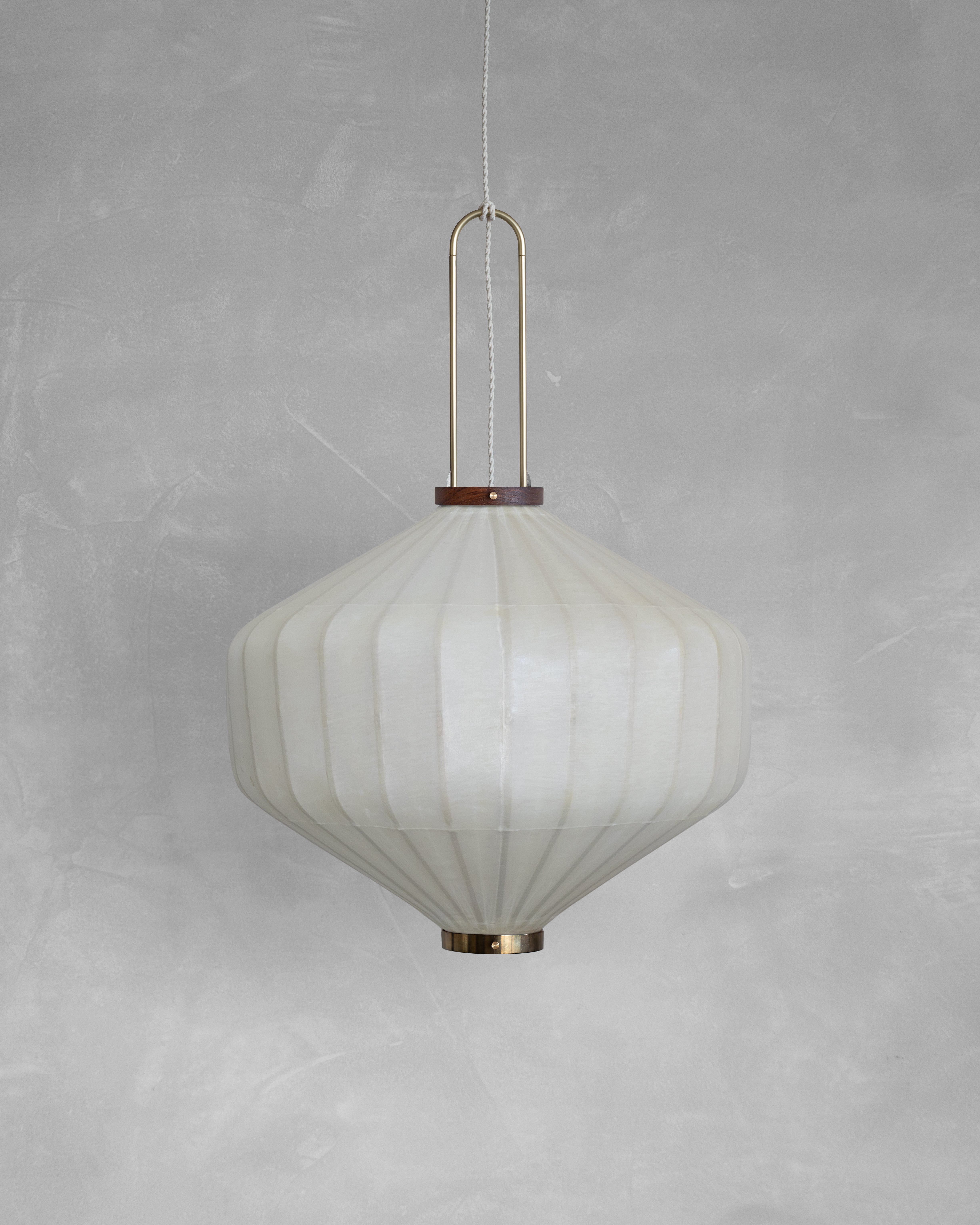 HU02T Pendelleuchte L von Taiwan Lantern im Angebot