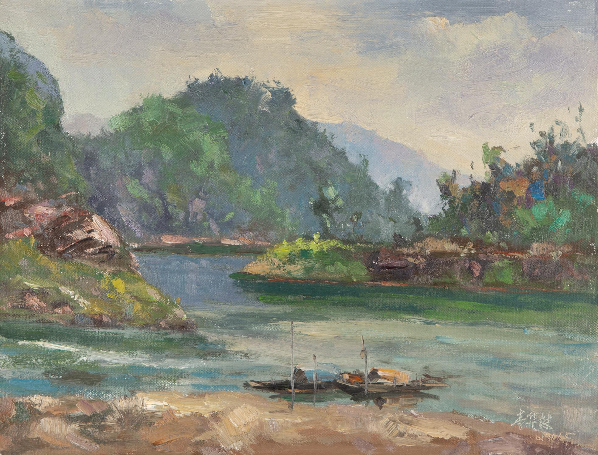  Título: Vista de Guilin 1
 Técnica: Óleo sobre lienzo
 Tamaño: 25,25 x 19,5 pulgadas
 Marco: Opciones de enmarcado disponibles
 Edad: años 2000
 Estado de conservación: La pintura parece estar en excelentes condiciones.
 Nota: Este cuadro no está
