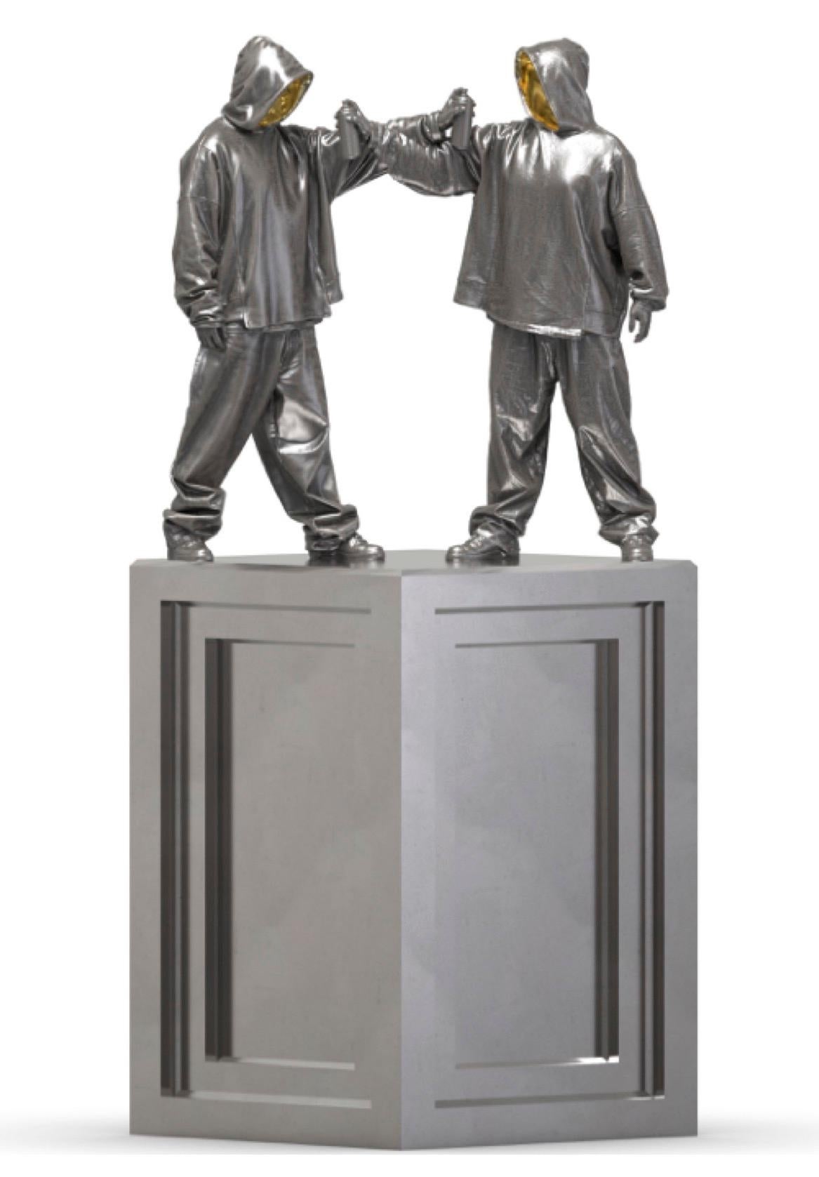 Bronzeskulptur „Fisch“ von Huang Yulong, Auflage 1/8

Größe der Figur: 32" x 25" x 24" Zoll
Standgröße:  39" x 25" x 24,5" Zoll

ÜBER DEN KÜNSTLER
Huang Yulong wurde 1983 in der Provinz Anhui, China, geboren. Im Jahr 2007 schloss er sein Studium am