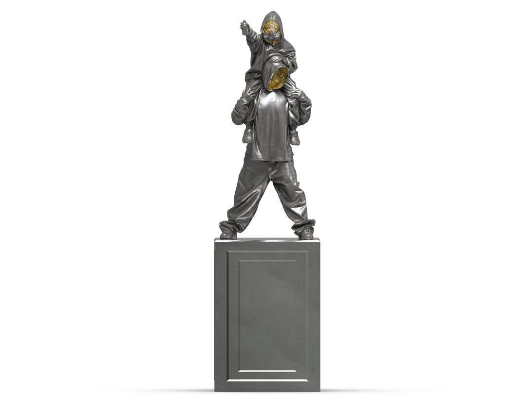 escaping airman statue