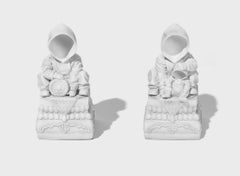 Sculpture en résine Lion 11" x 6" x 6" pouces par Huang Yulong