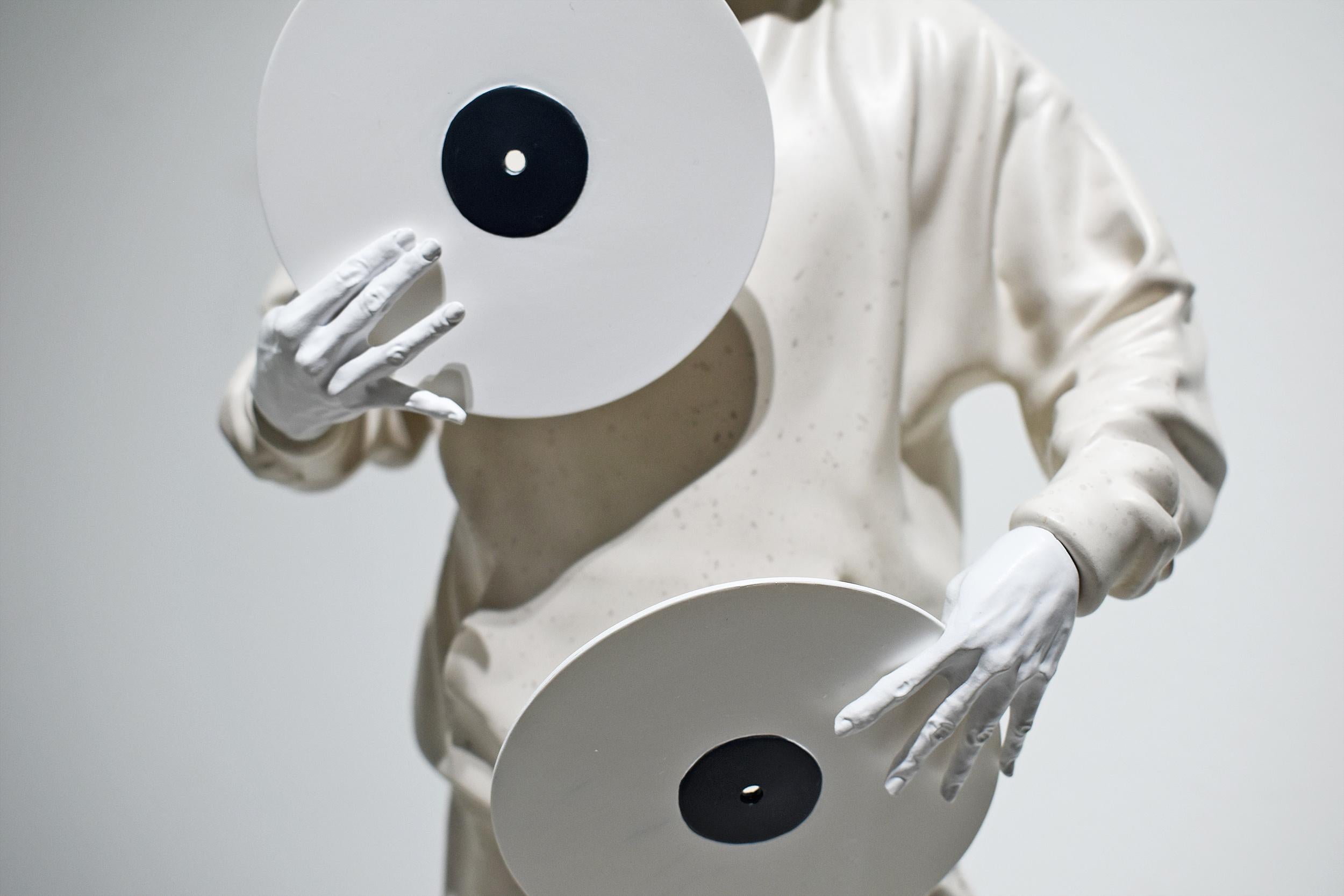 N.S.E.W. Dong-Nan-Xi-Bei, set di 4 statuette, edizioni limitate, uomini danzanti pop in vendita 7