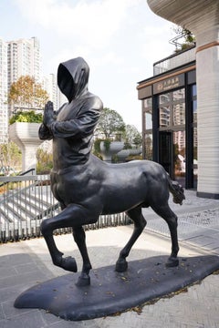 "En mi camino" Escultura de bronce 122" x 108" x 39" pulgadas Ed. de 8 por Huang Yulong