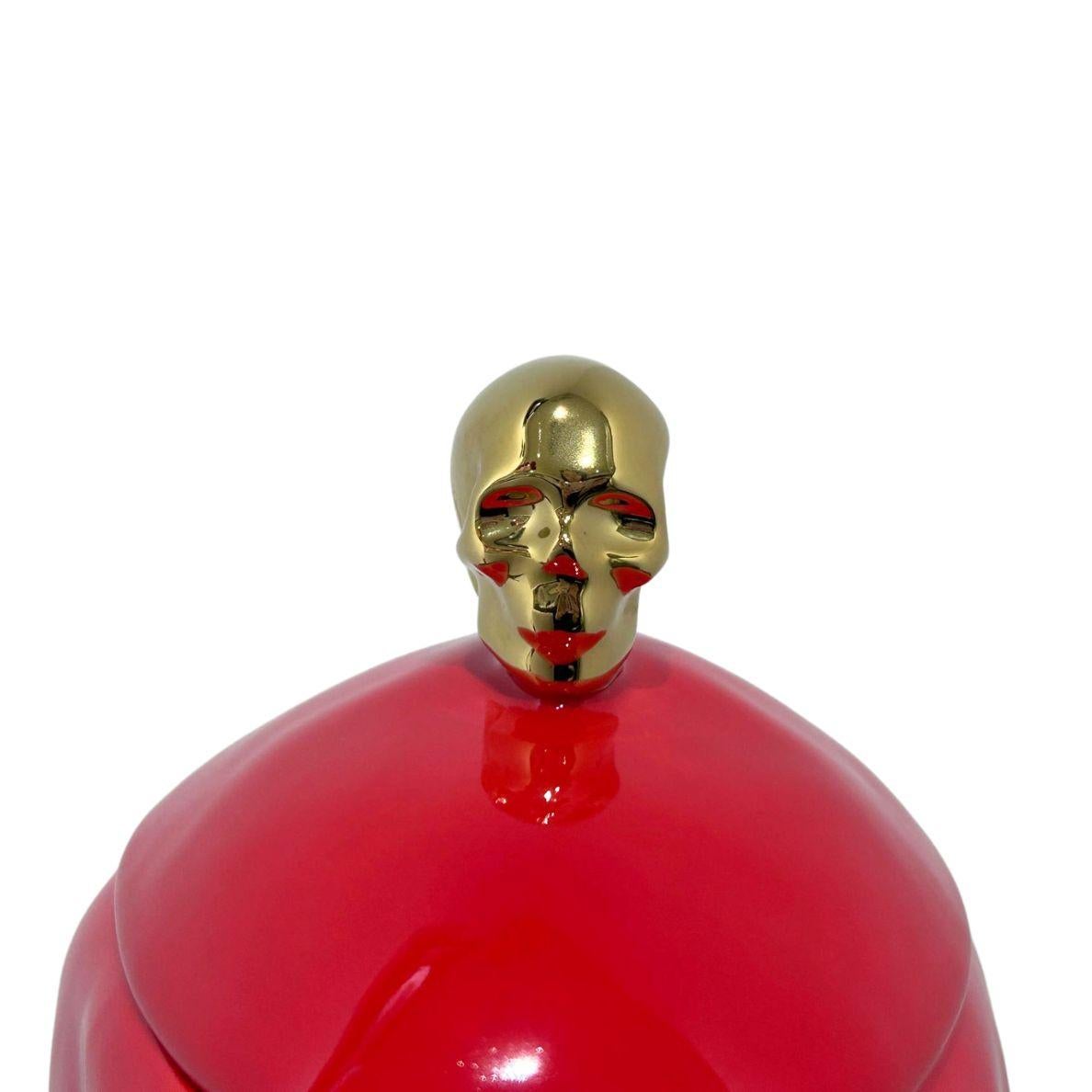 Porzellan-Skulptur in Totenkopfform in Rot und Gold, abnehmbarer Deckel im Angebot 3
