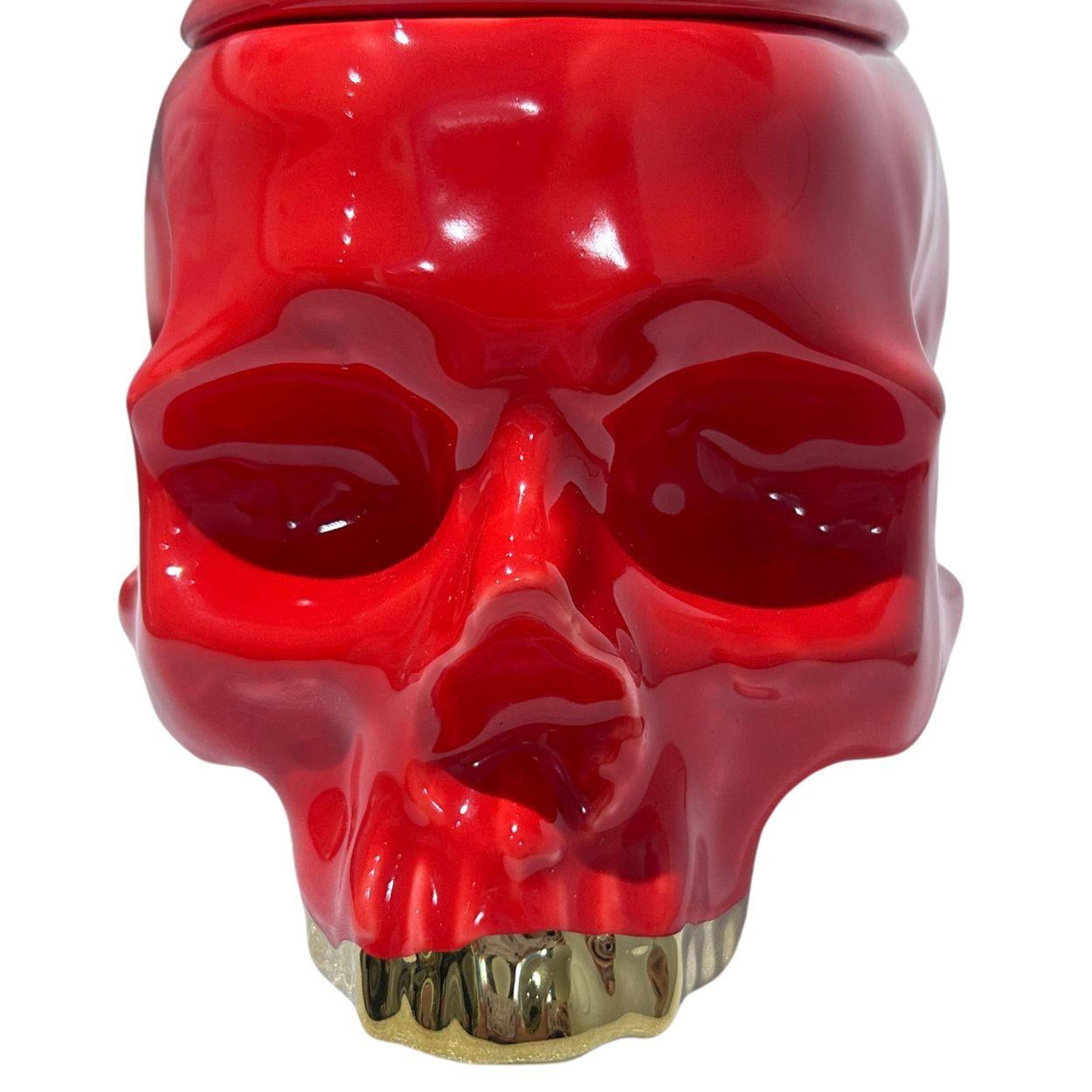 Porzellan-Skulptur in Totenkopfform in Rot und Gold, abnehmbarer Deckel im Angebot 2