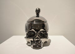 Porcelain Sculpture With Skull Shape In Silver Color, Removable Cover