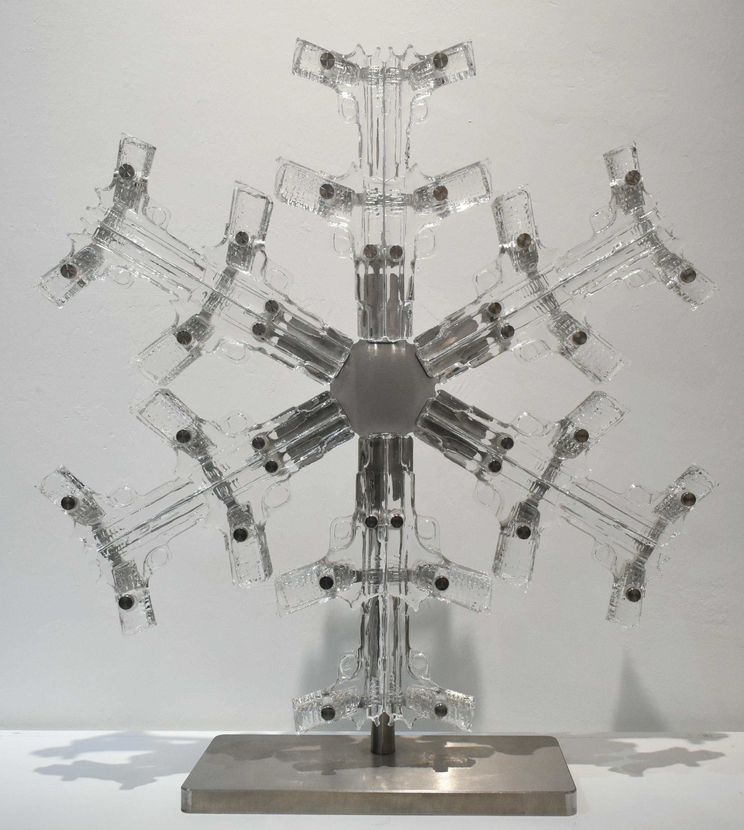 Copos de nieve La escultura de cristal envía un mensaje de paz y amor. Edición limitada 8 - Still-Life Sculpture Gris de Huang Yulong