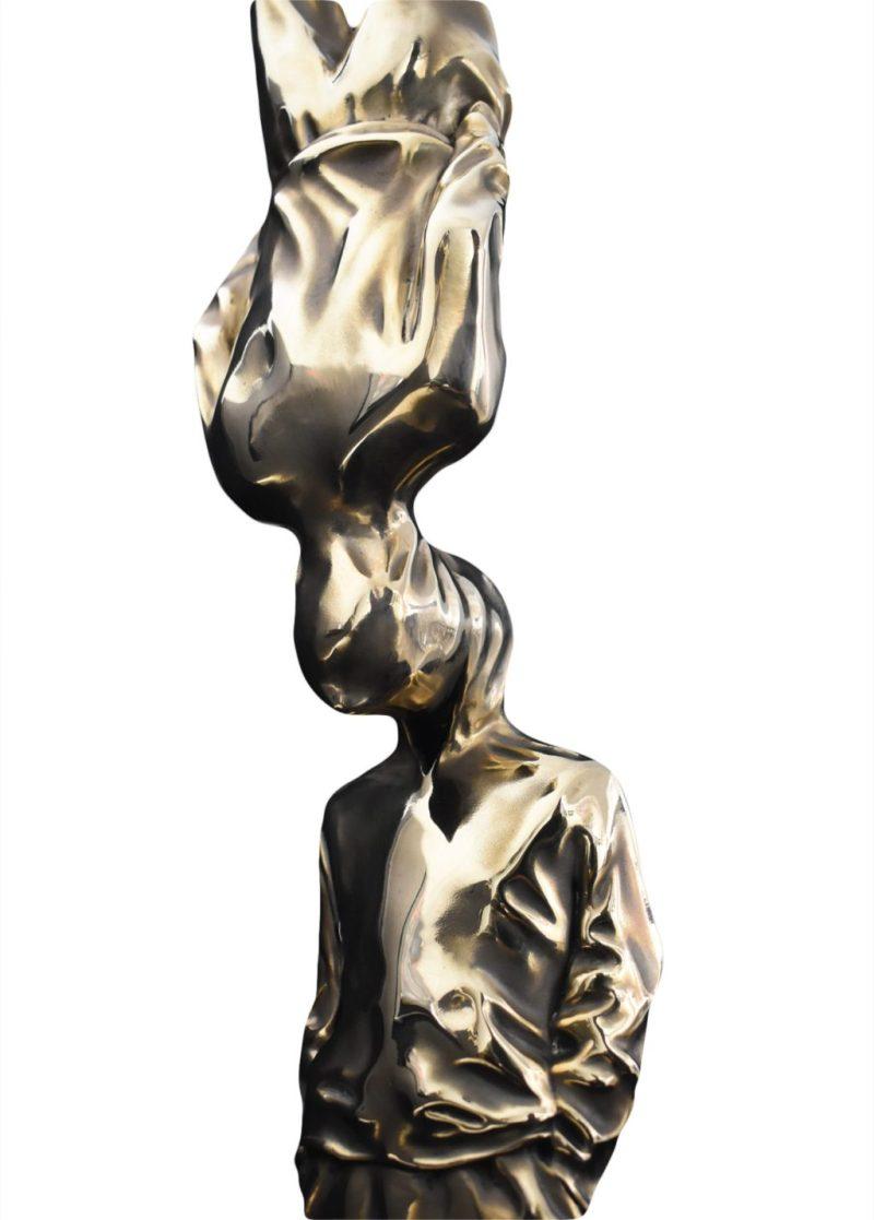 Sculpture en bronze Up Side Down de Huang Yulong, Édition 3/8 en vente 7