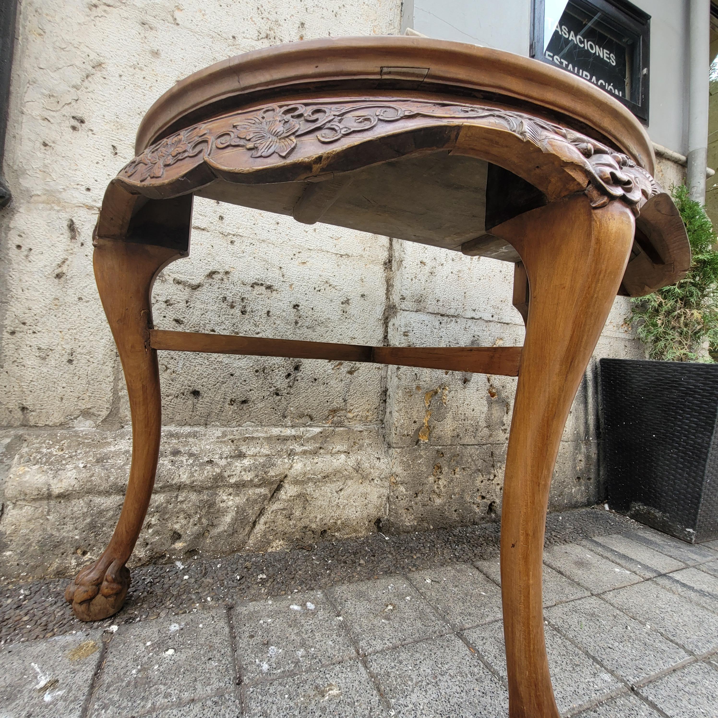Huanghuali Demilune Table, Yueyazhuo. im Angebot 8