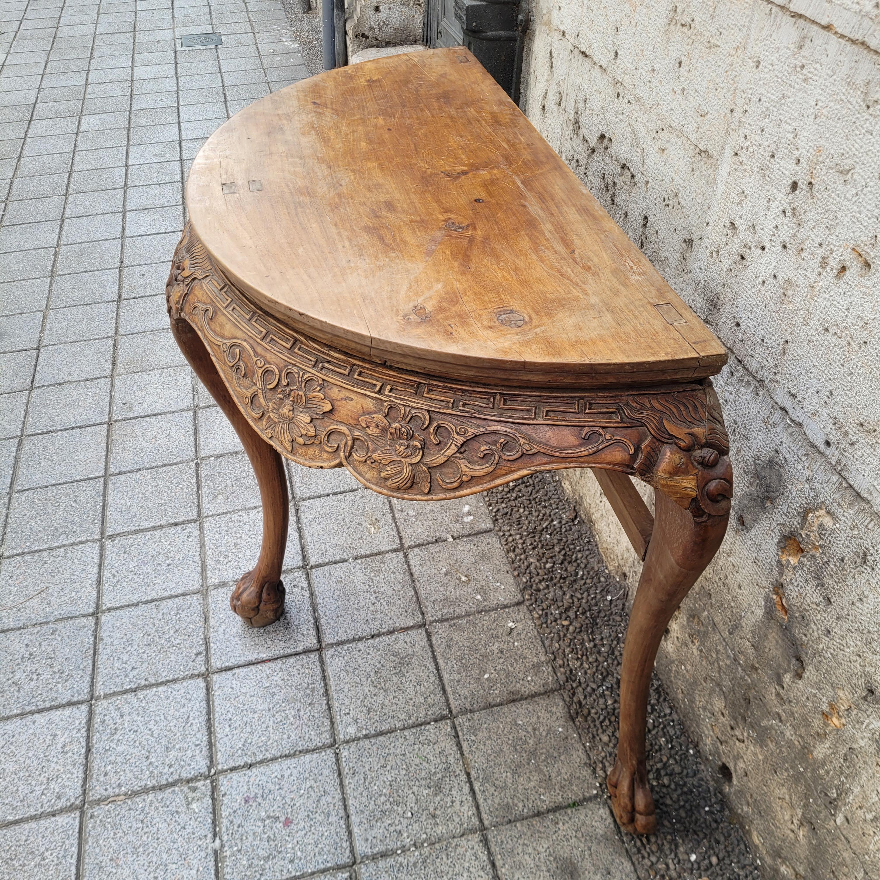 Huanghuali Demilune Table, Yueyazhuo. im Angebot 1