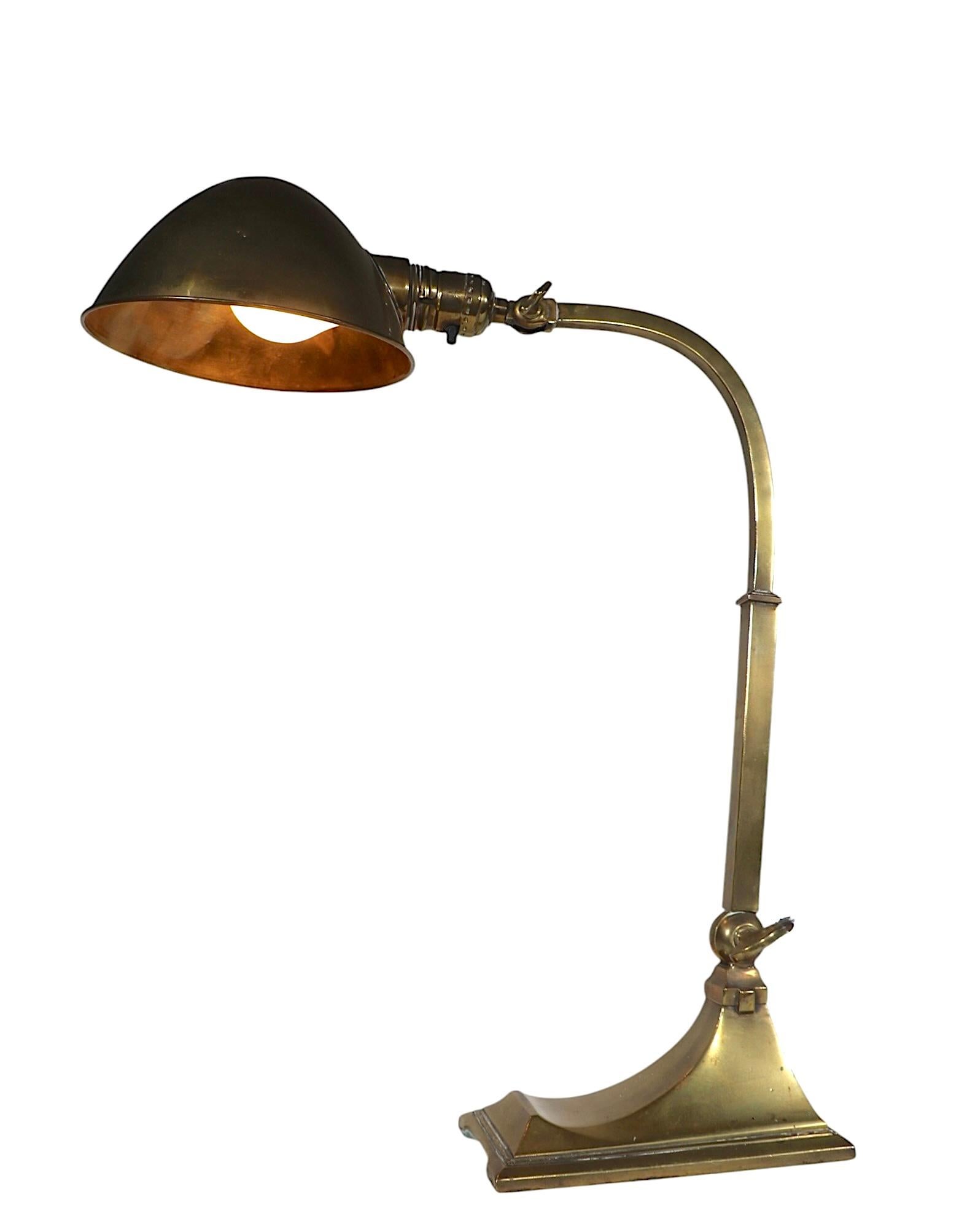 Hubbell Angle Poise-Schreibtischlampe aus Messing im Angebot 6