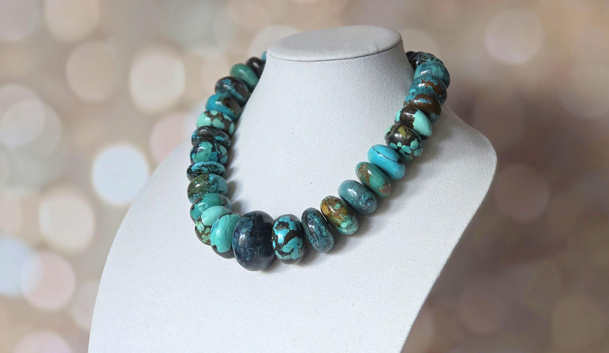 Hubei Turquoise Knotted Necklace In Excellent Condition For Sale In Chesterland, OH