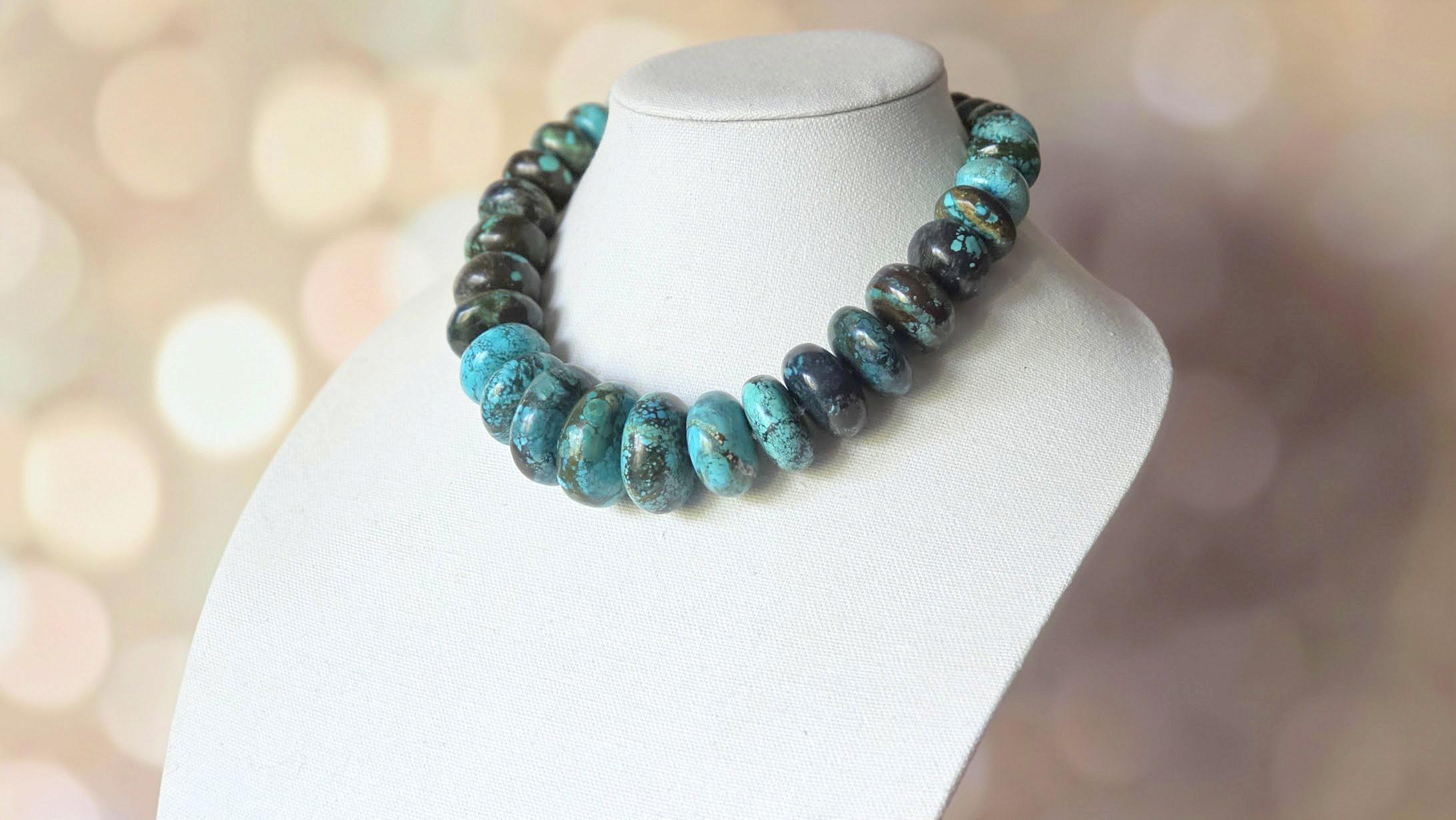 Women's or Men's Hubei Turquoise Necklace For Sale