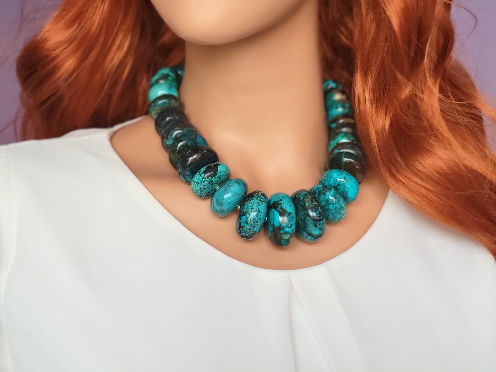 Hubei Turquoise Necklace In Excellent Condition For Sale In Chesterland, OH