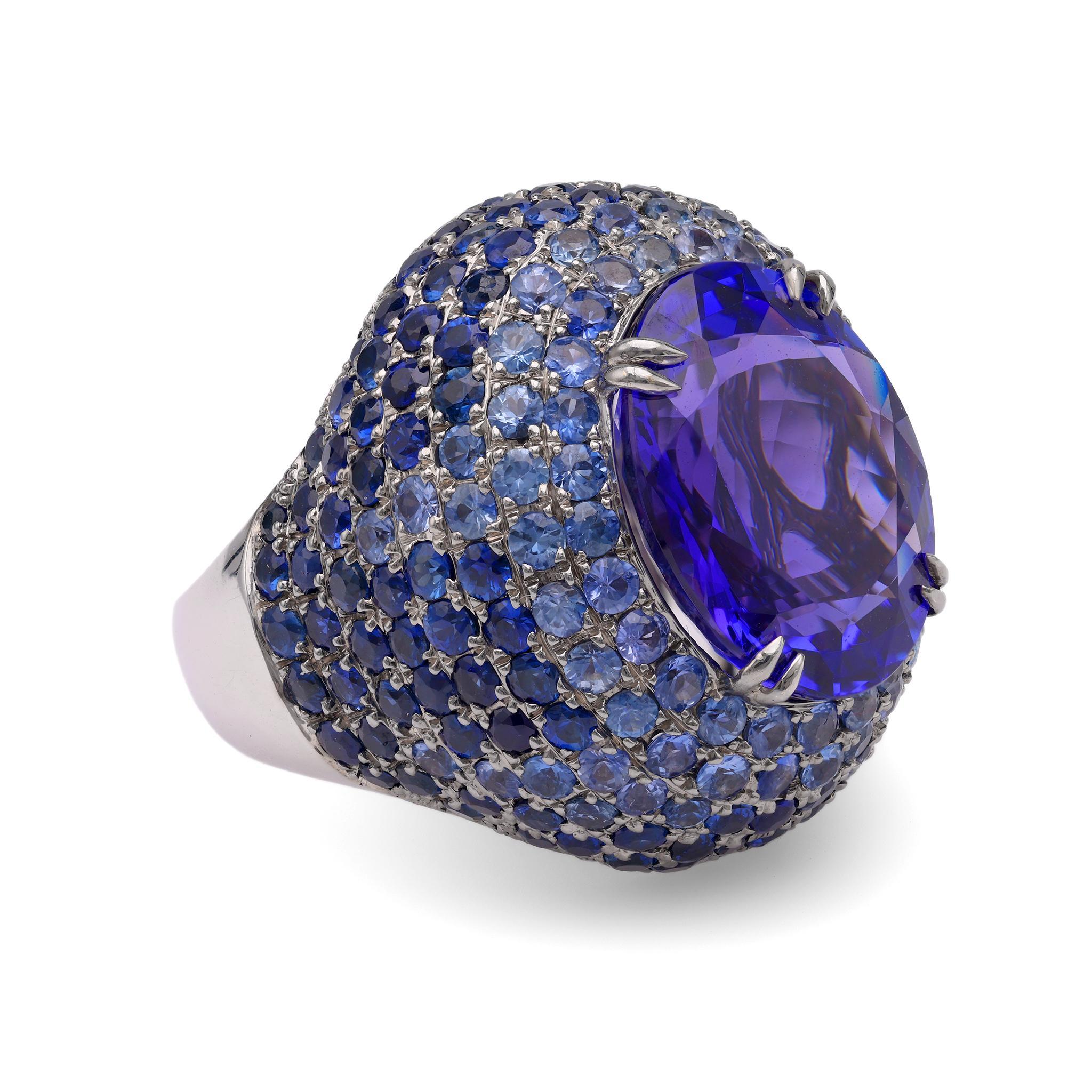 Hubert 11,88 Karat Tansanit Saphir Weißgold Cocktail-Ring (Moderne)