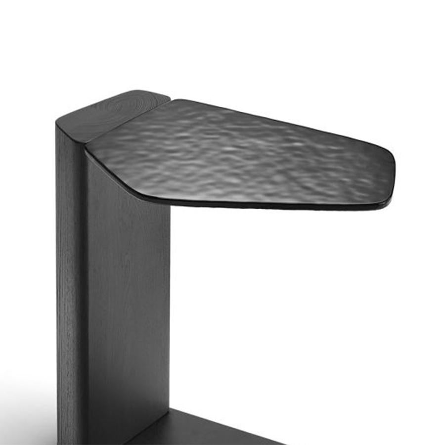 Fait main Table d'appoint noire Hubert en vente
