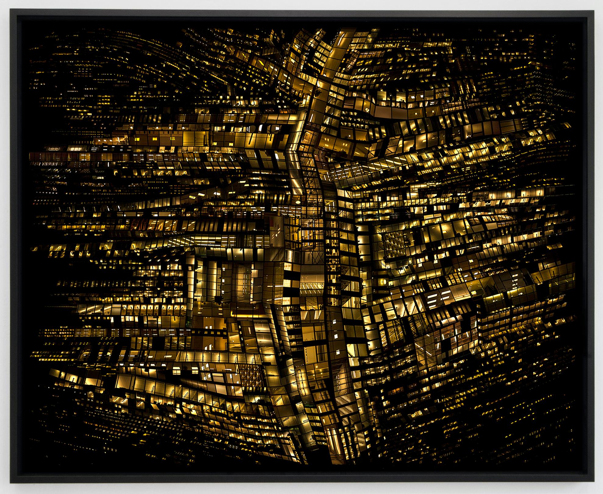 Color Photograph Hubert Blanz - Urban Codes 03 - Photographie de ville architecturale abstraite contemporaine par nuit