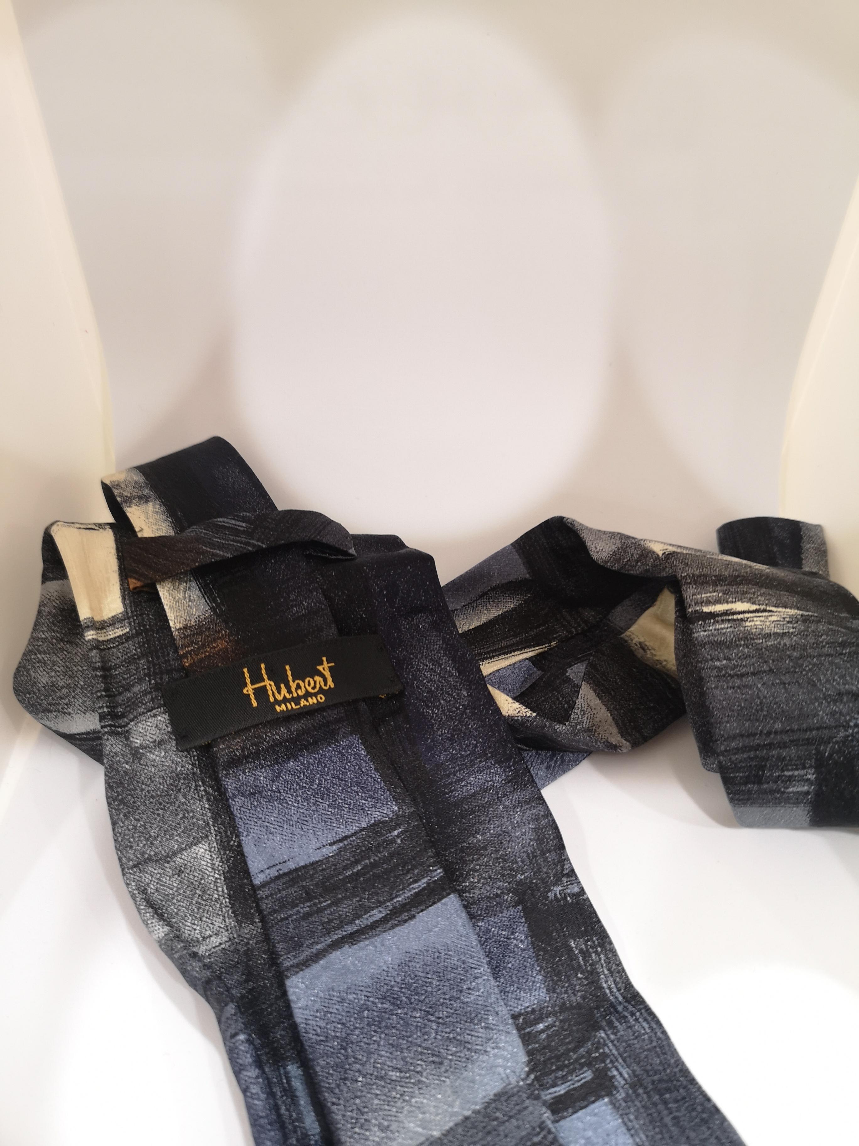 Hubert multicoloured silk tie In Excellent Condition In Capri, IT