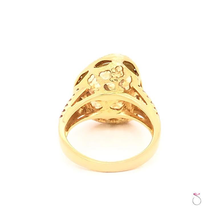 Women's Hubert Yellow Diamond Halo Ring in 18k Yellow Gold, Slice Diamond Center For Sale