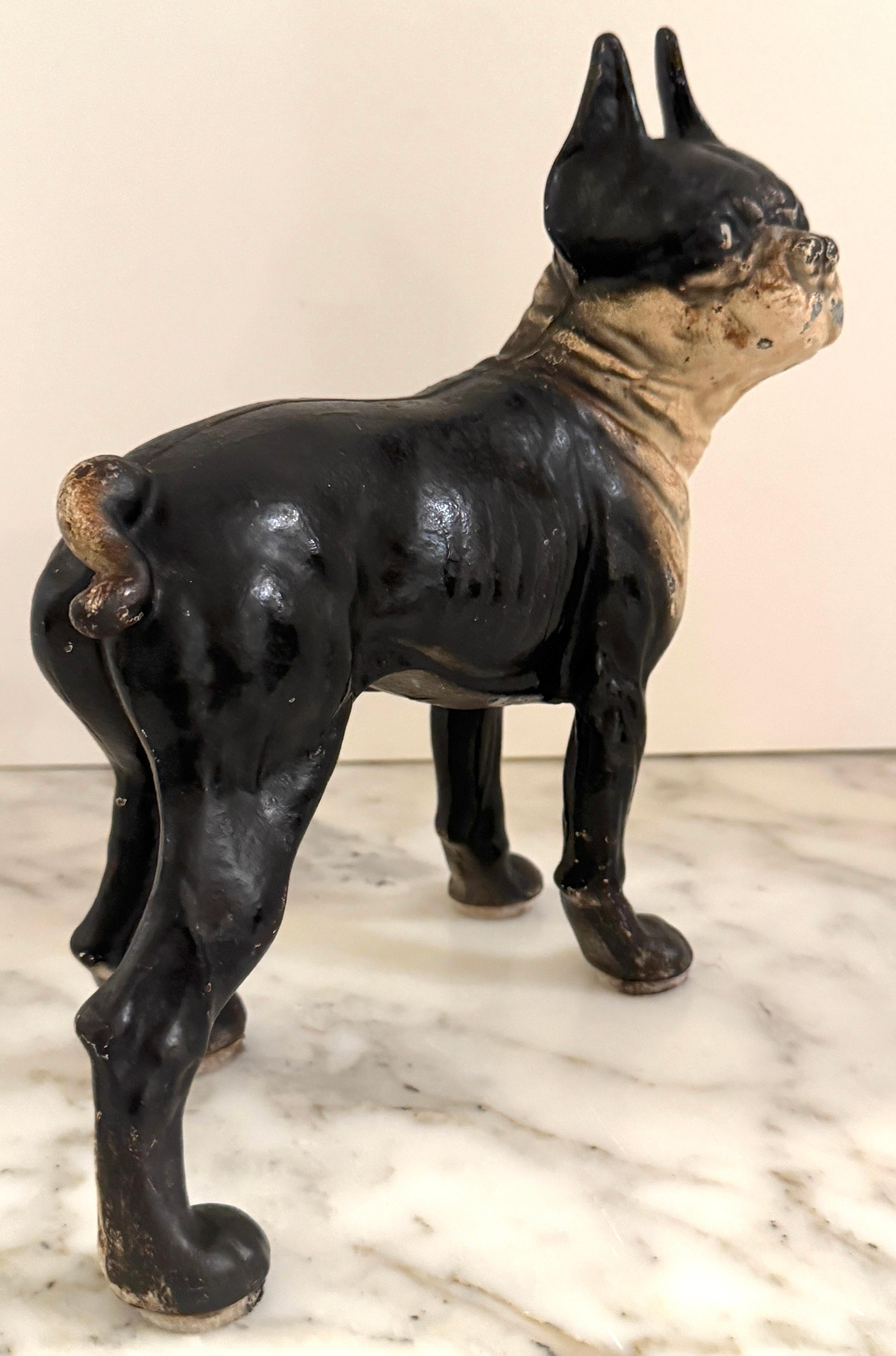 Tope de puerta de hierro fundido Hubley Boxer / Boston Terrier 'Tamaño cachorro', Circa 1930 en Bueno estado para la venta en West Palm Beach, FL
