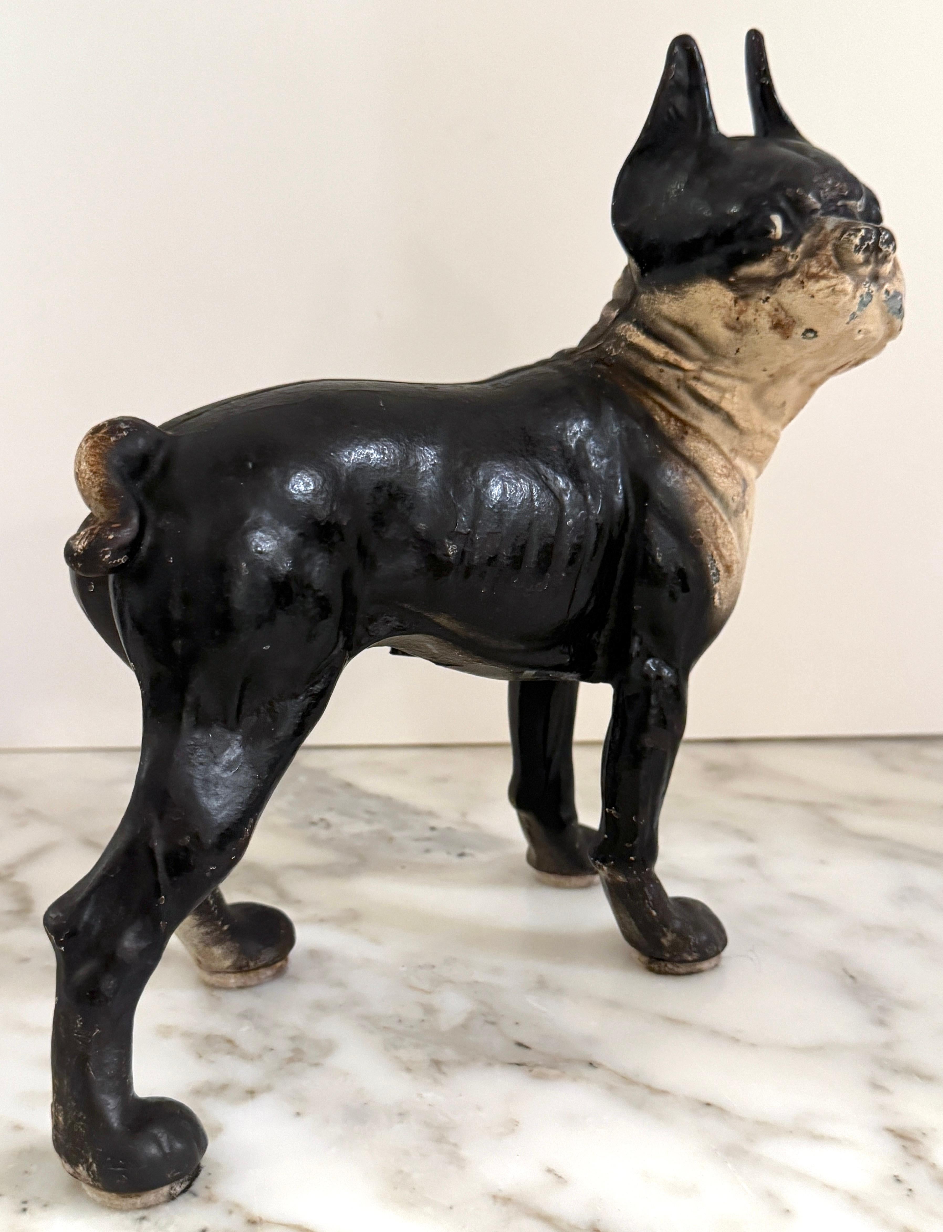 Tope de puerta de hierro fundido Hubley Boxer / Boston Terrier 'Tamaño cachorro', Circa 1930 siglo XX en venta