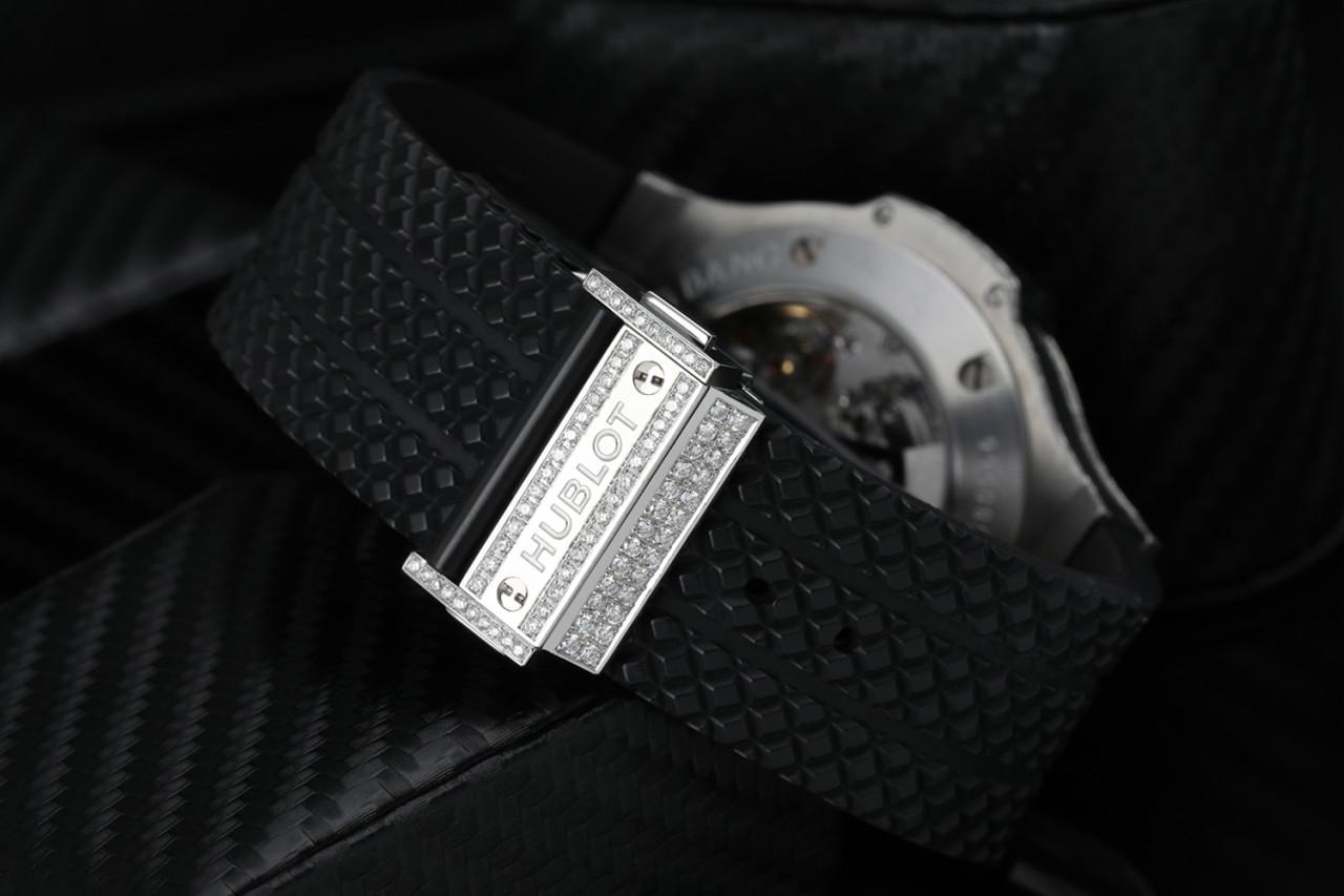 changer bracelet montre hublot