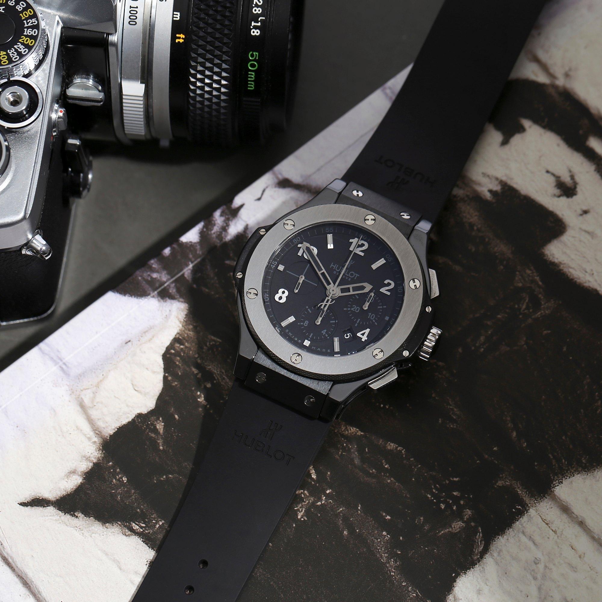 Hublot Big Bang 301.CT.130.RX Herren-Chronographuhr aus Keramik 8