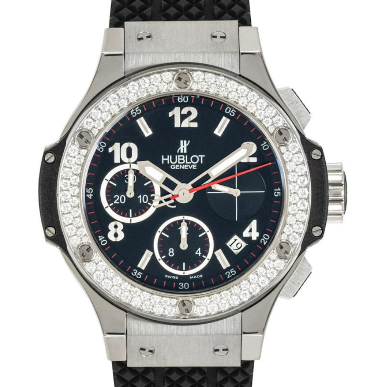 A stunning mens Hublot Big Bang crafted in stainless steel. Features a black lacquer dial with arabic applied numbers, a date aperture, 3 chronograph counters and a stainless steel bezel set with 114 round brilliant cut diamonds totalling