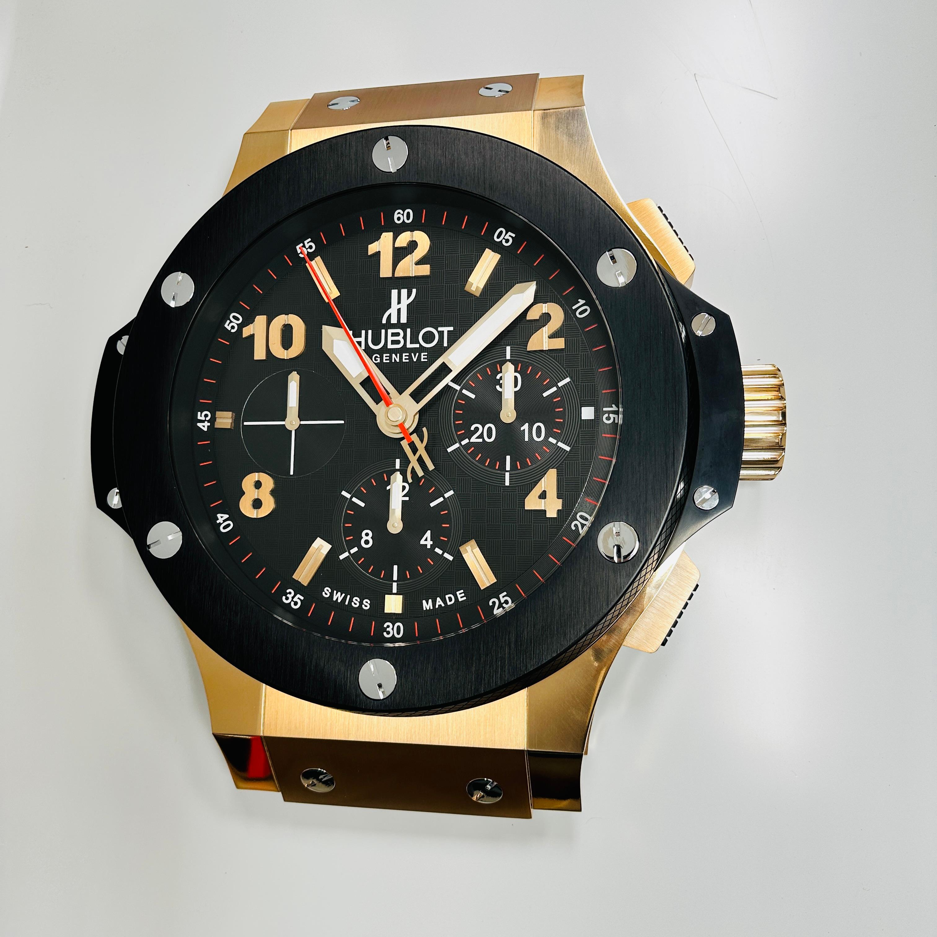 Hublot Big Bang Geneve XL wall clock in original case In Excellent Condition For Sale In Ottawa, ON