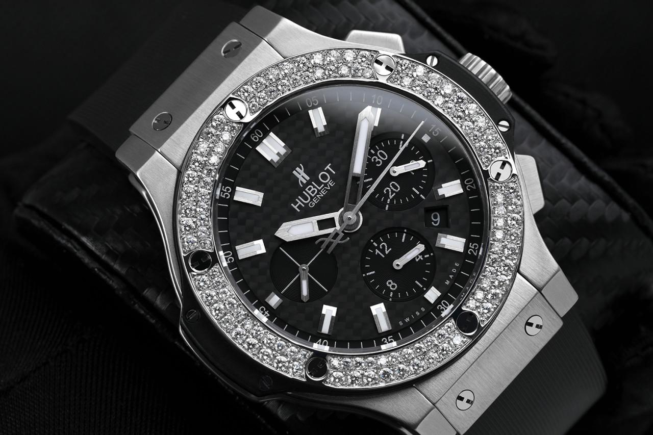 Hublot Big Bang Homme Chronographe Personnalisé Montre Diamant - 301.SM.1770.GR

Cette montre est dans un état comme neuf. Elle a été polie, entretenue et ne présente aucune rayure ou imperfection visible. Toutes nos montres bénéficient d'une