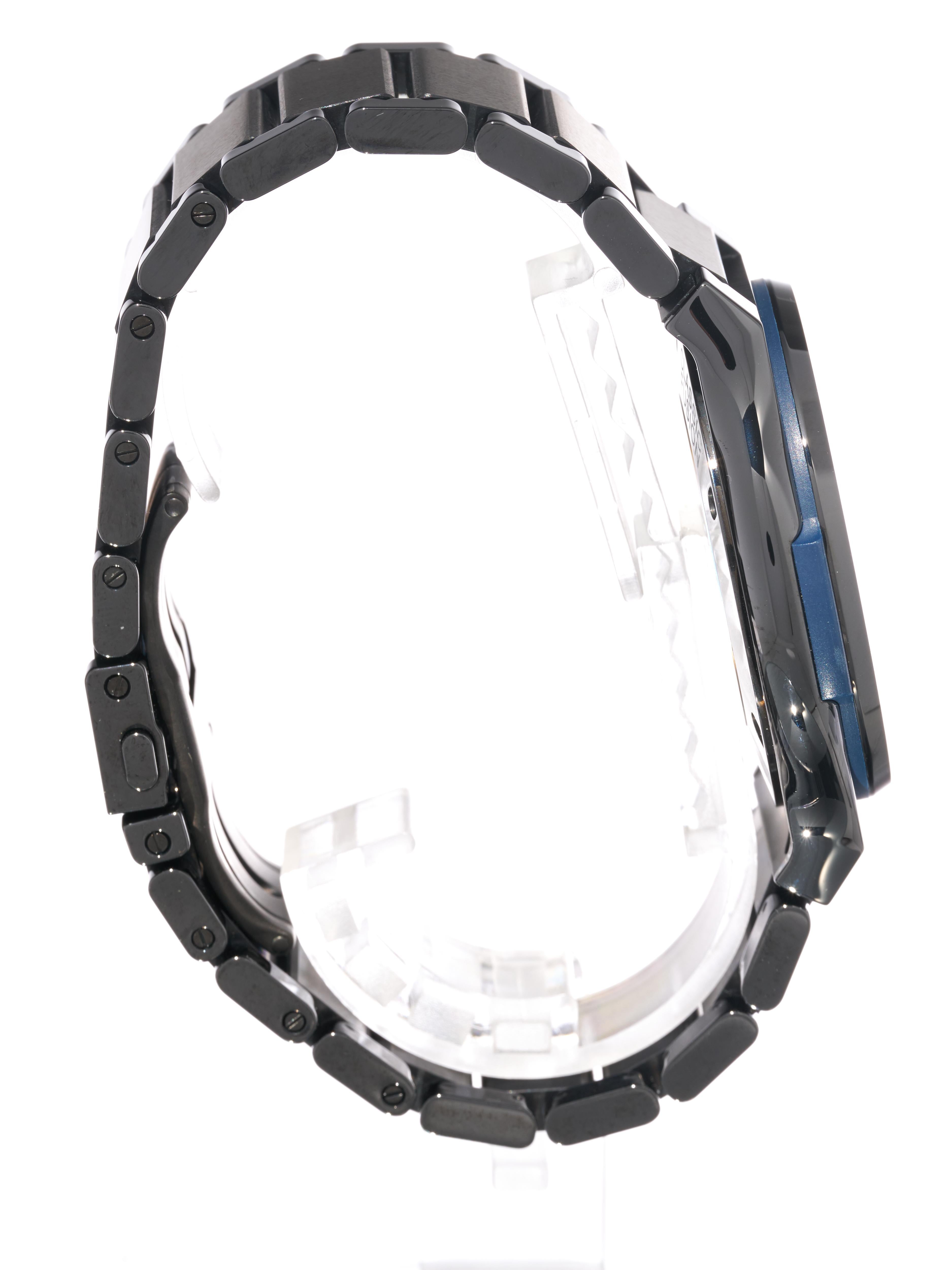 Art déco Hublot Classic Fusion 45mm Sunburst Cadran bleu Titane Céramique 510.CM.7170.CM en vente