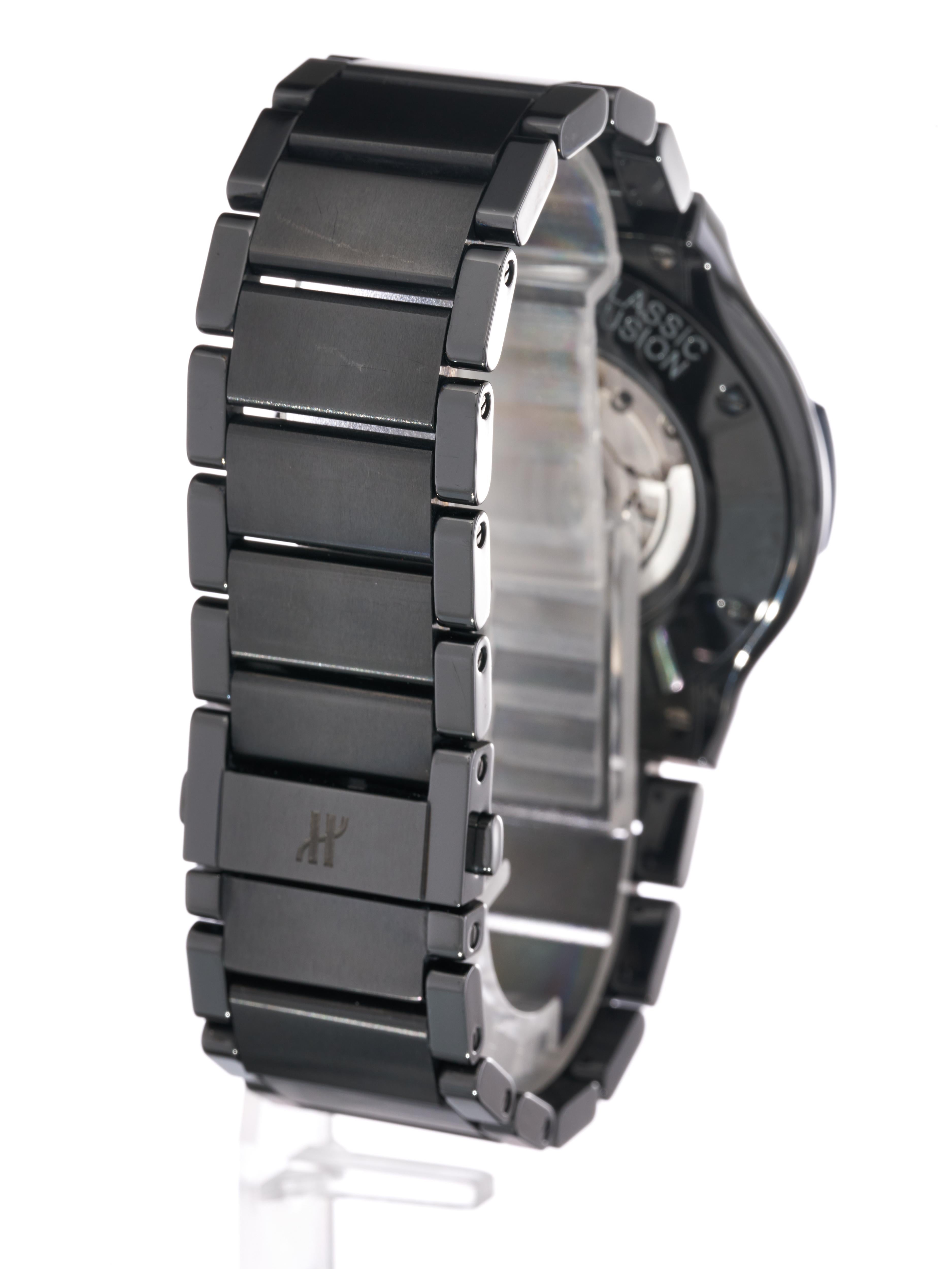 Hublot Classic Fusion 45mm Sunburst Cadran bleu Titane Céramique 510.CM.7170.CM Excellent état - En vente à London, GB