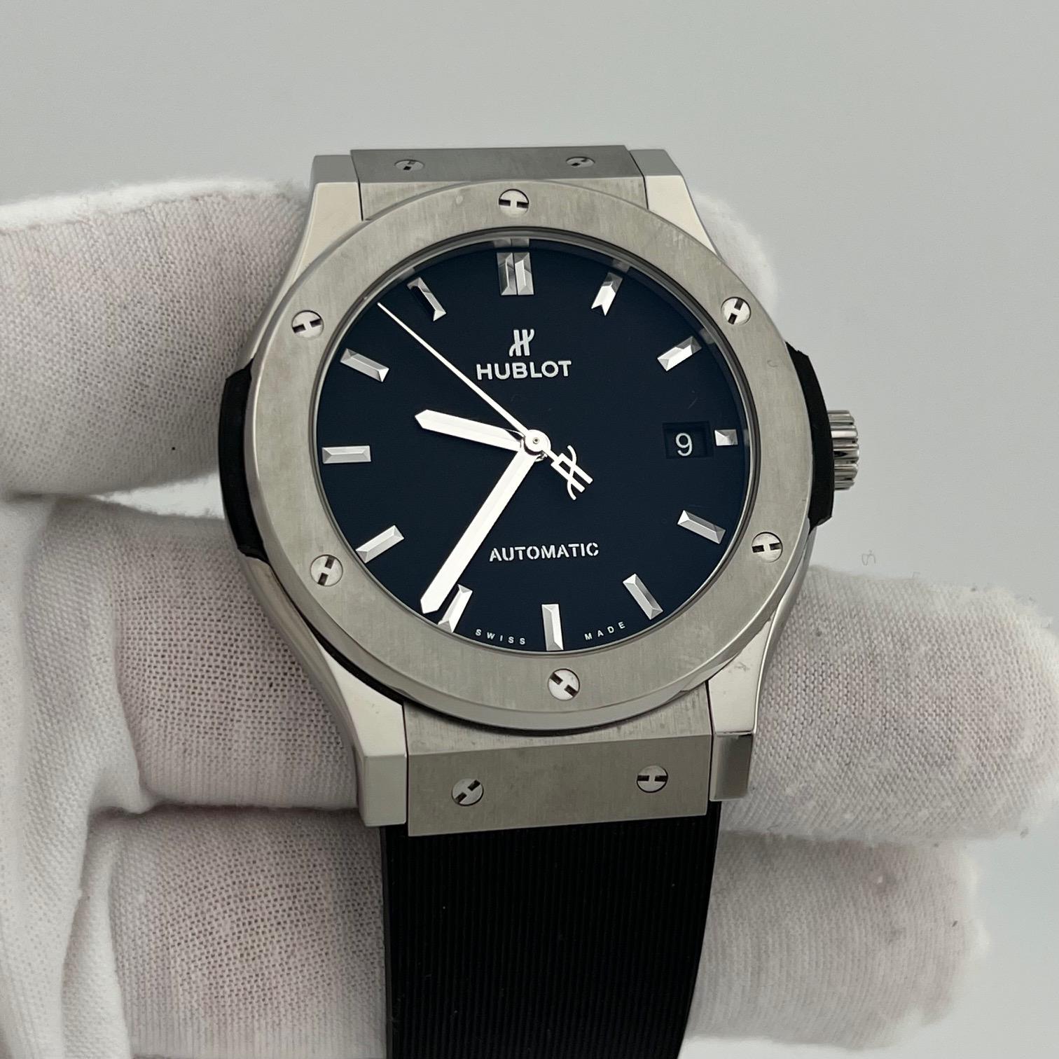 Hublot Classic Fusion 511.NX.1171.RX 45mm Quadrante Nero Titanio Scatola Documenti in vendita 6