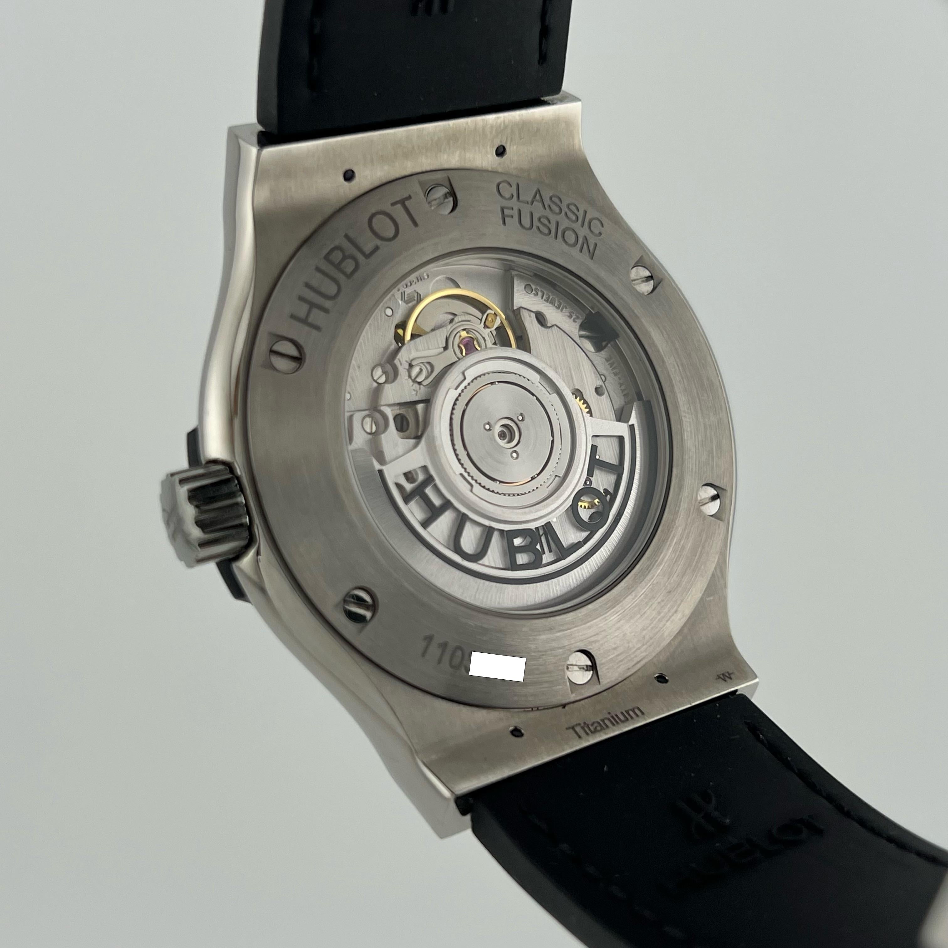 Hublot Classic Fusion 542.NX.2611.LR 42mm Weiß Opaline Zifferblatt Titanium Box Papier im Zustand „Gut“ im Angebot in San Diego, CA