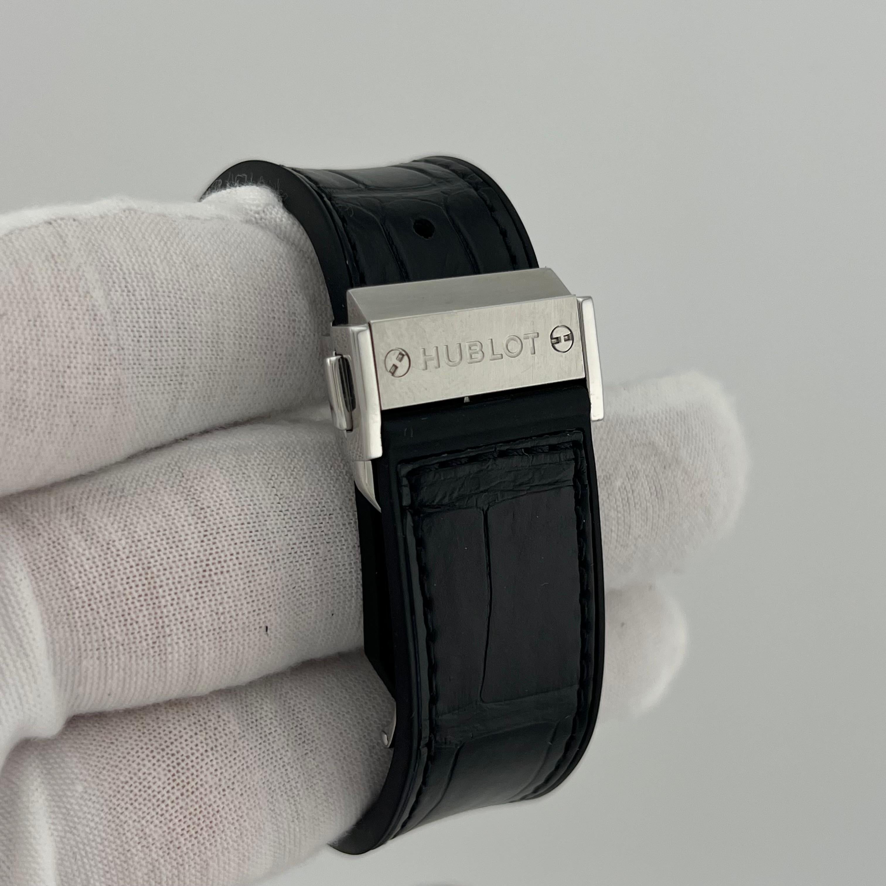 Hublot Classic Fusion 542.NX.2611.LR 42mm Weiß Opaline Zifferblatt Titanium Box Papier Herren im Angebot