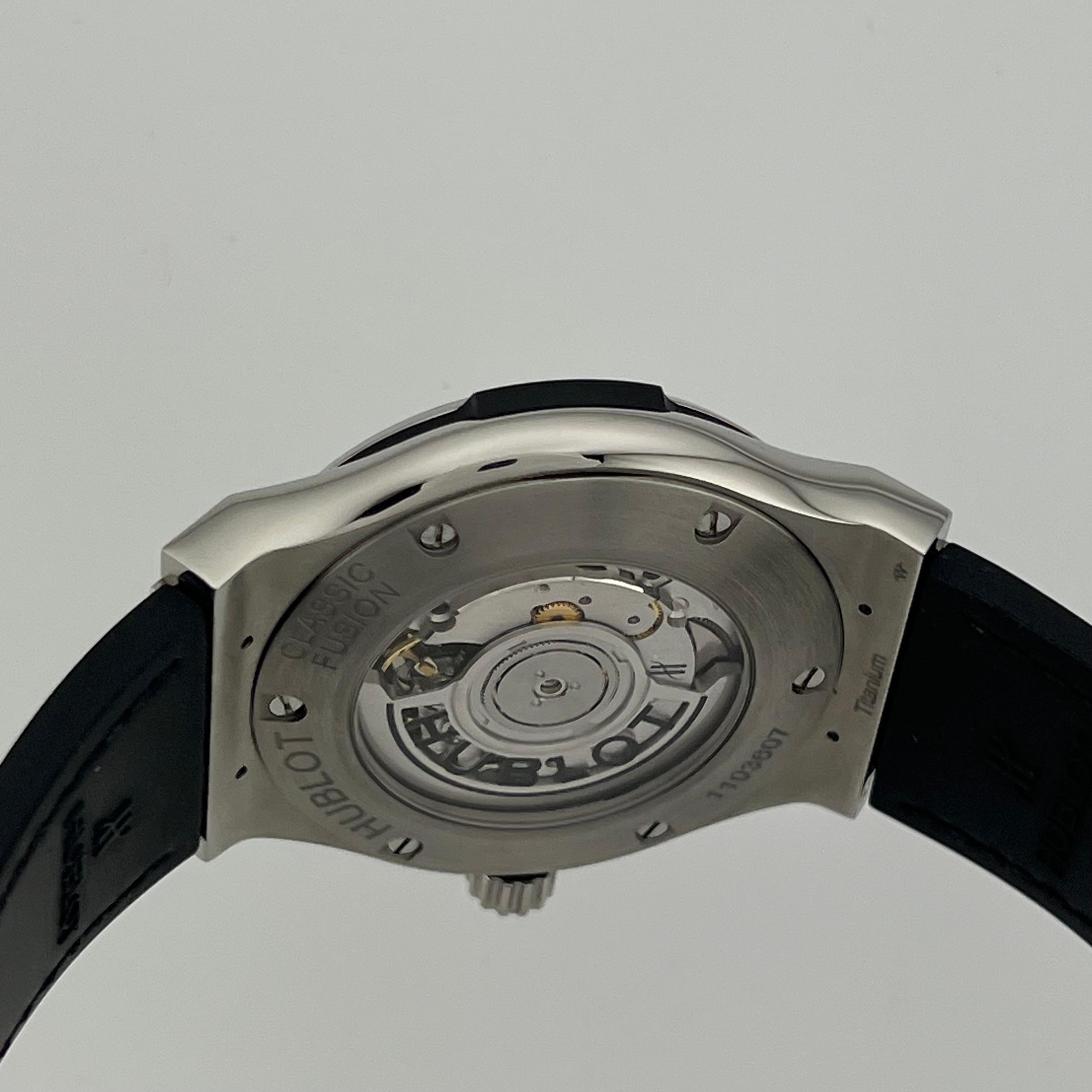 Hublot Classic Fusion 542.NX.2611.LR 42mm Weiß Opaline Zifferblatt Titanium Box Papier im Angebot 2