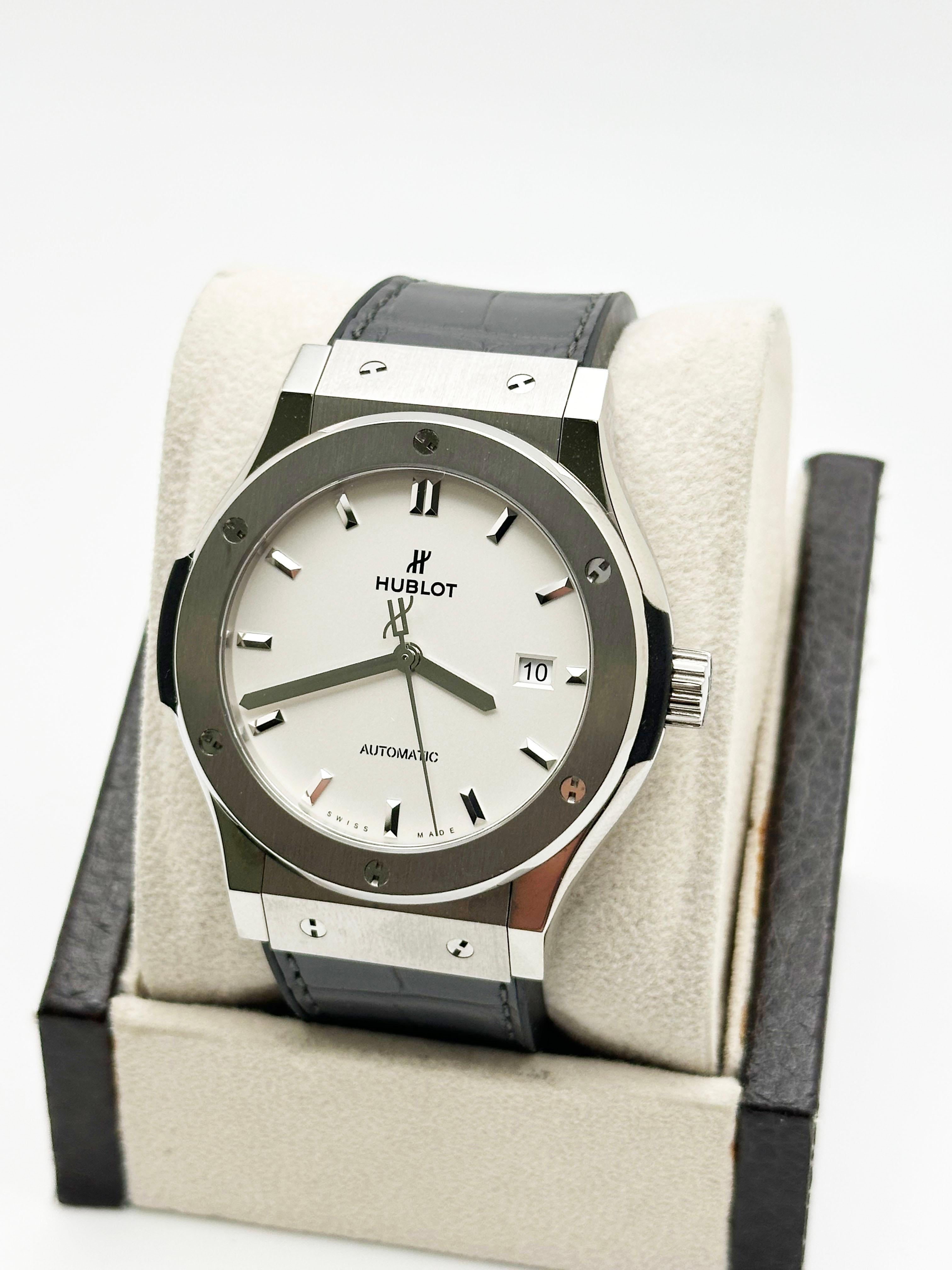 Hublot Classic Fusion 542.NX.2611.LR Opaline Dial Titanium 42mm Box Receipt In Excellent Condition For Sale In San Diego, CA