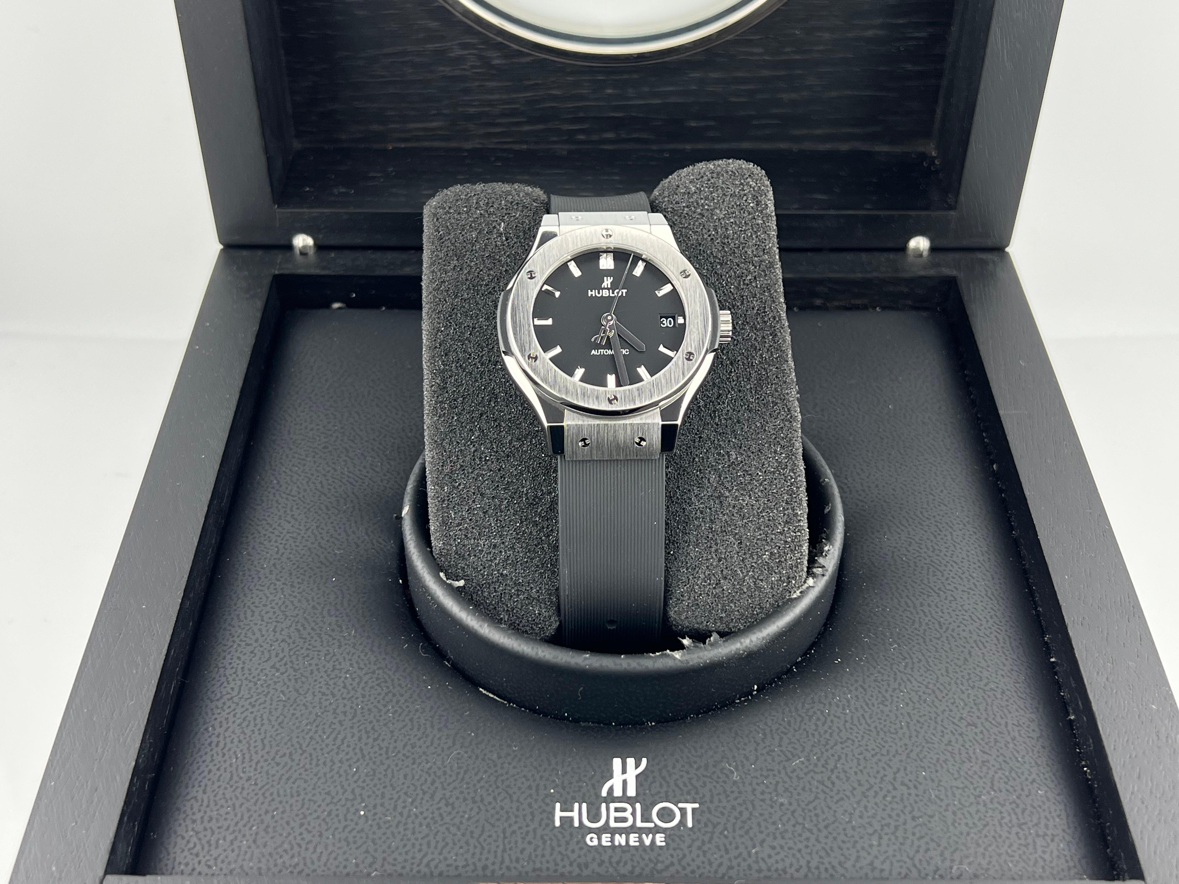 Hublot Classic Fusion Automático 565.NX.1470.RX 38mm Caja de titanio en venta 12