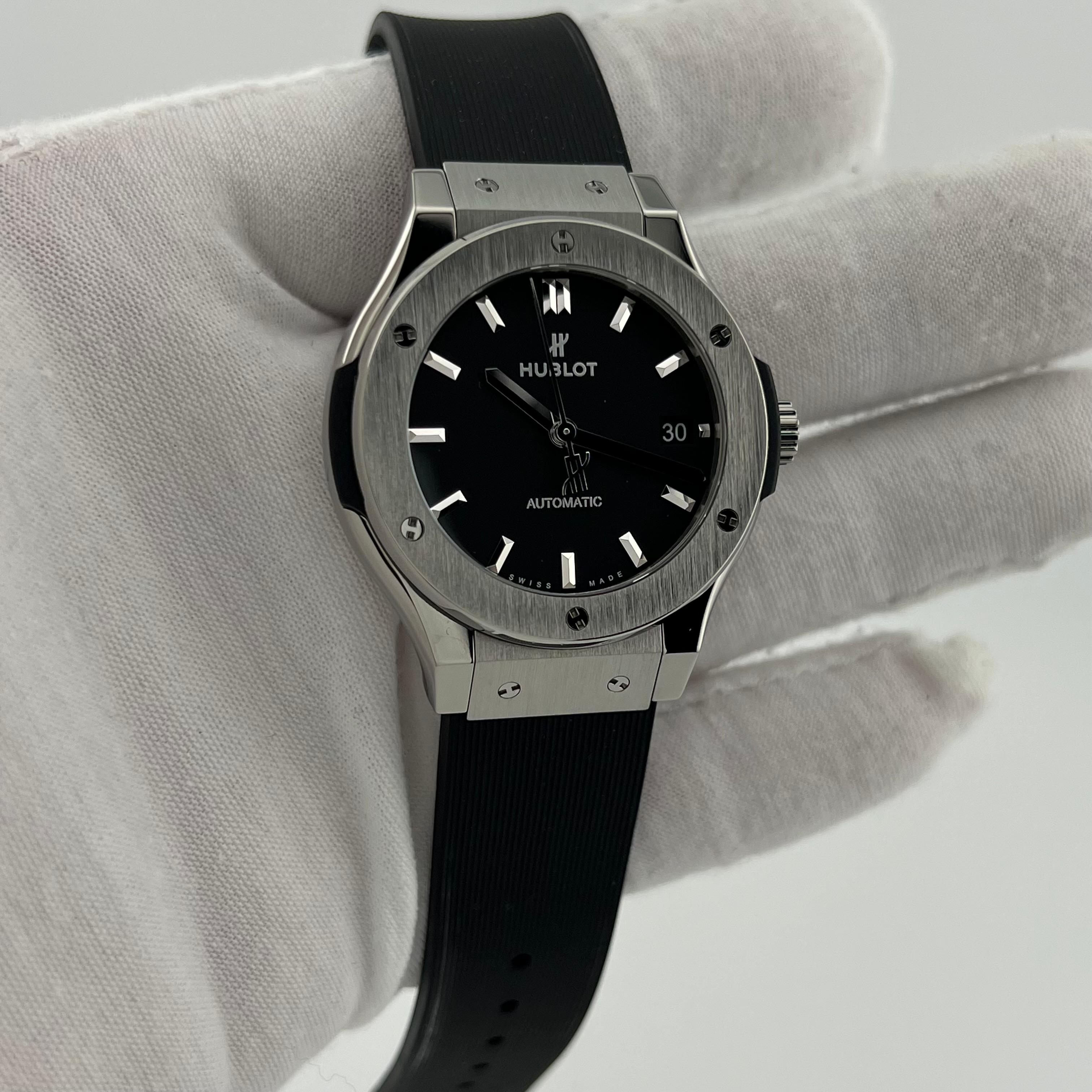 Femenino o masculino Hublot Classic Fusion Automático 565.NX.1470.RX 38mm Caja de titanio en venta