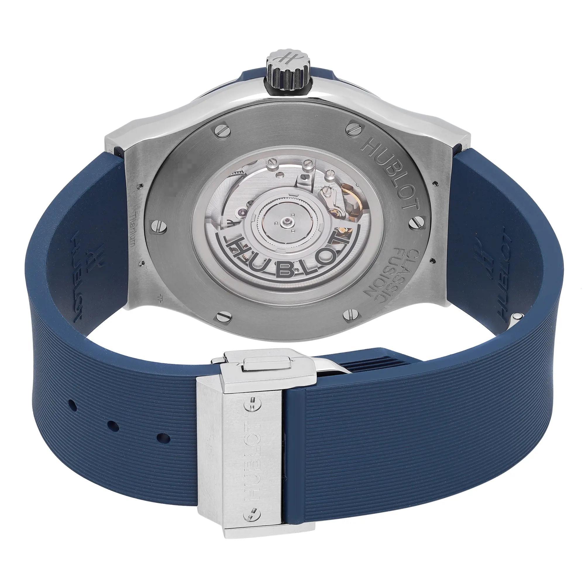 Hublot Classic Fusion Blue Dial Titanium Automtic Mens Watch 511.NX.7170.LR In Excellent Condition For Sale In New York, NY