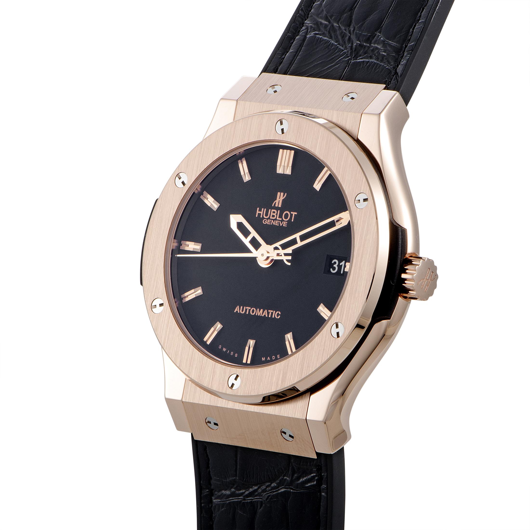 The Hublot Classic Fusion King Gold 45 mm, reference number 511.OX.1180.LR, is a member of the renowned “Classic Fusion” collection.

It is presented with a 45 mm case made of 18K King gold that boasts see-through back. The case is mounted onto a