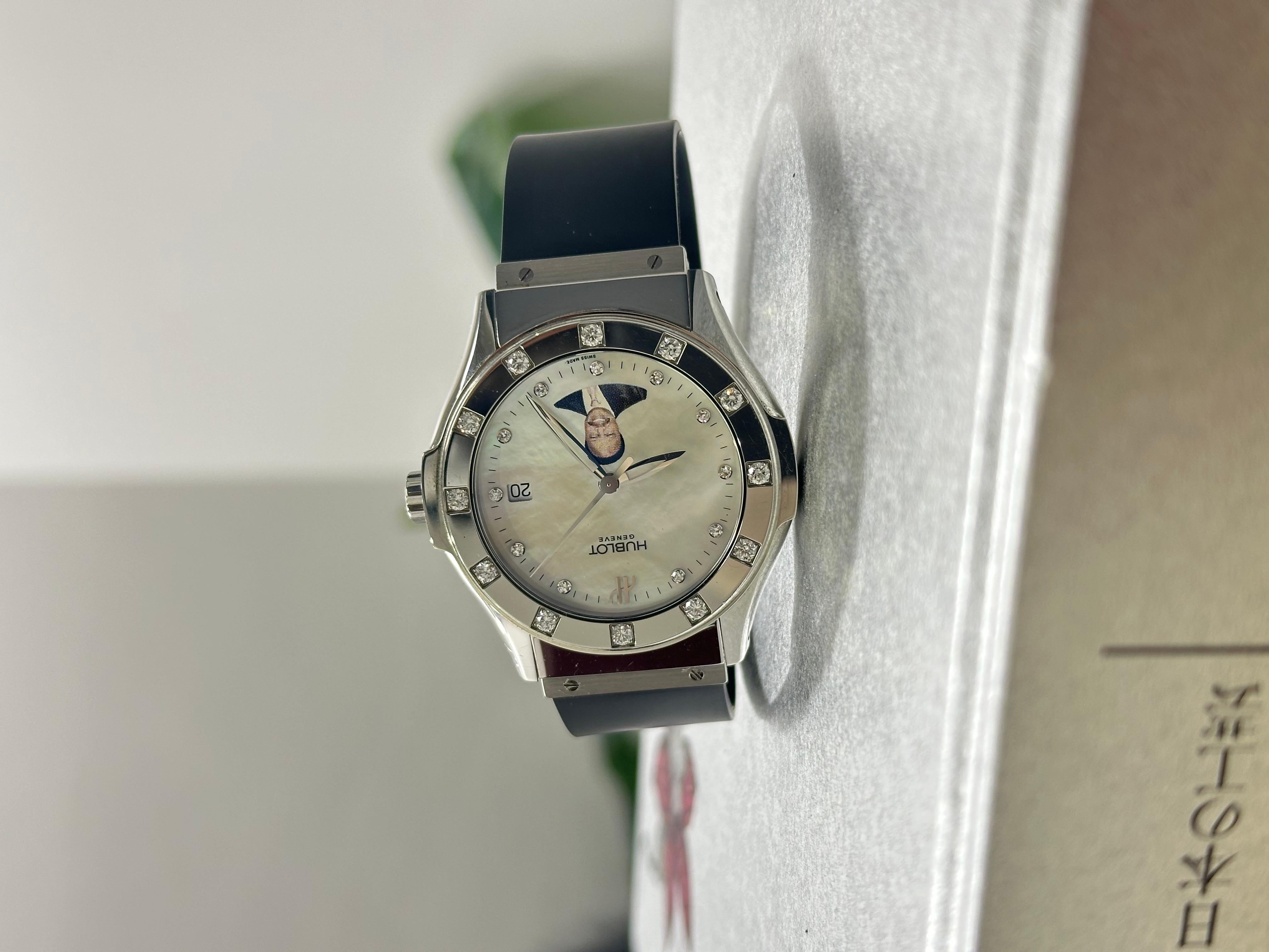 Hublot Classic Fusion Edición Limitada Presidente Ali Omar Bongo - 1905.1.044 en venta 5