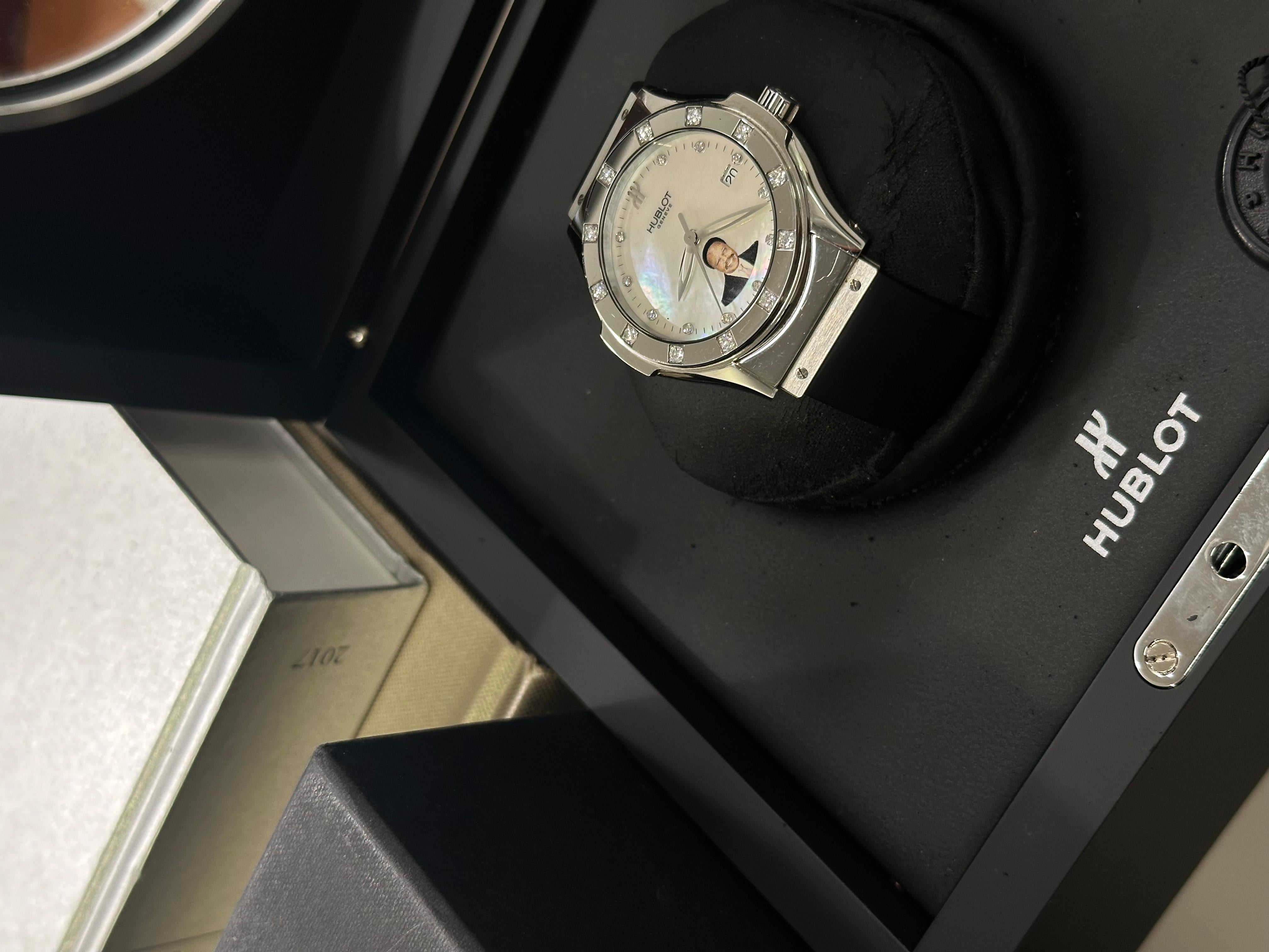 Hublot Classic Fusion Edición Limitada Presidente Ali Omar Bongo - 1905.1.044 en venta 6