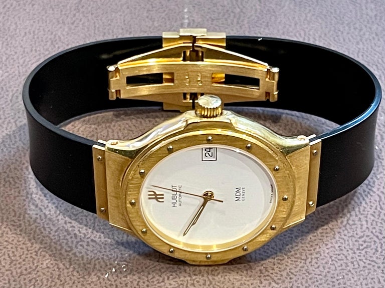 Hublot MDM 1581.3 18 Karat Yellow Gold Unisex Automatic Watch, White Dial  For Sale at 1stDibs | hublot 1810.1, hublot mdm geneve, hublot mdm watch