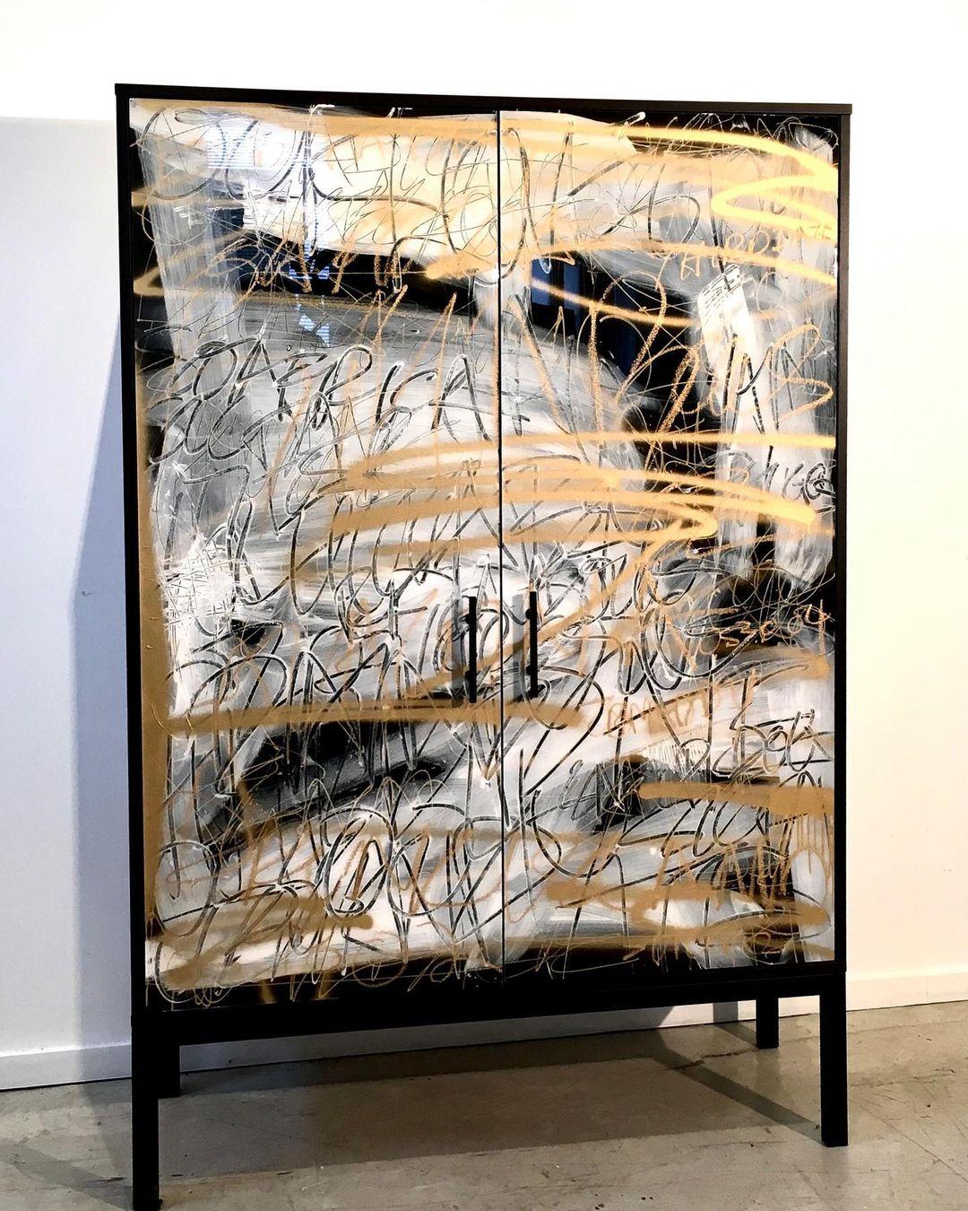 Hudson armoire by Morgan Clay hall
Dimensions: D 45.72 x W 121.92 x H 213.3 cm
Materials: Walnut, Mix medium, Oil paint stick, Spray paint, Resin, Steel
Also Available: Can be customized in Size, finish and color.
The Hudson Armoire is painted by