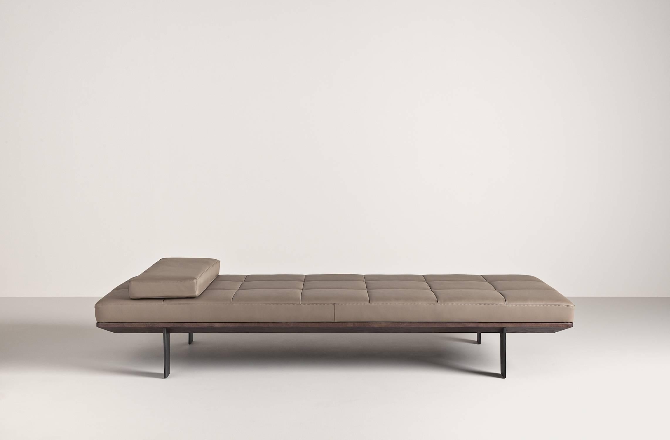 Hudson Daybed in Leather, Steel and Wood by Gordon Guillaumier In New Condition For Sale In Rhinebeck, NY