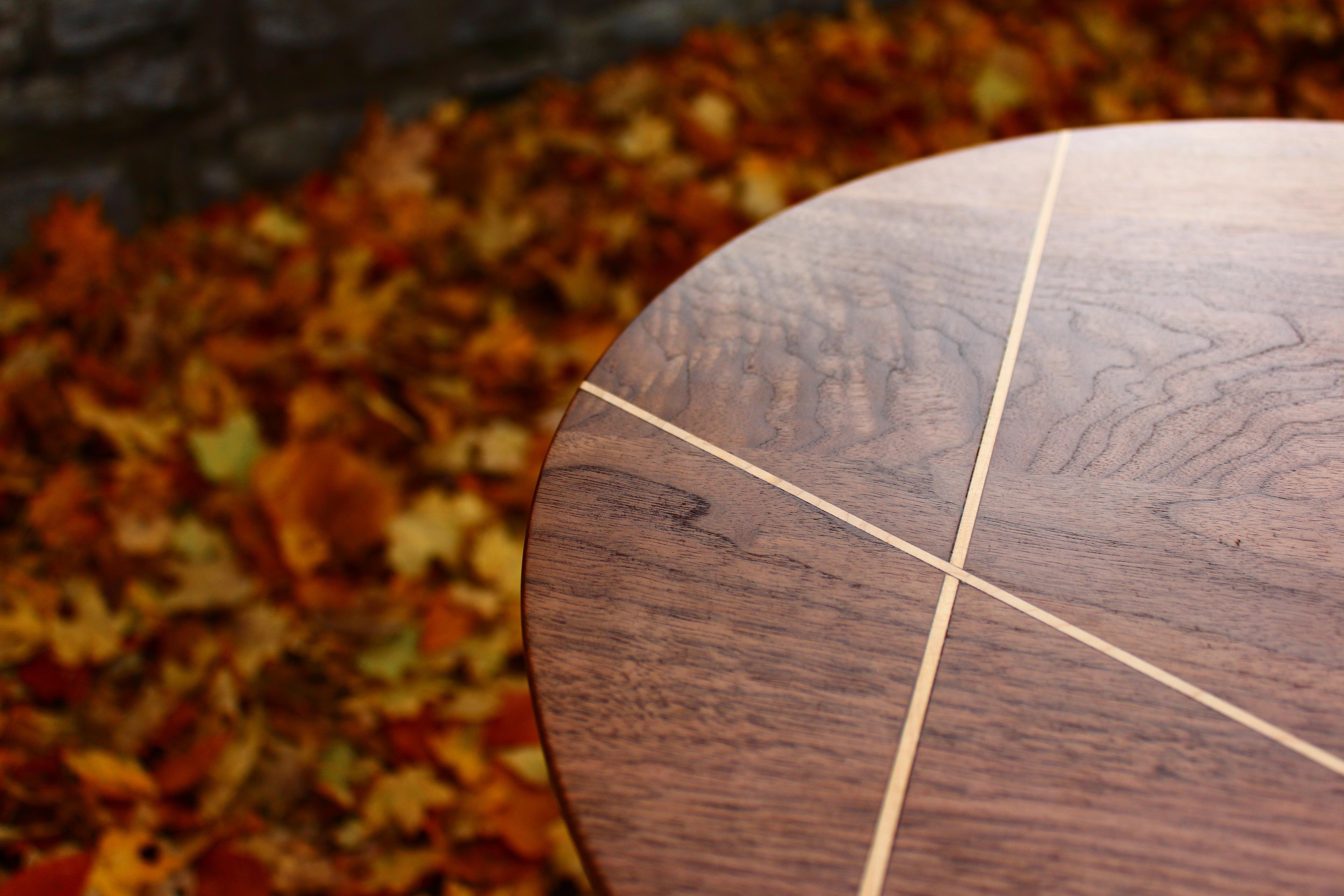 American Hudson Hairpin Side Table with Wood Inlay Walnut Blood Red For Sale