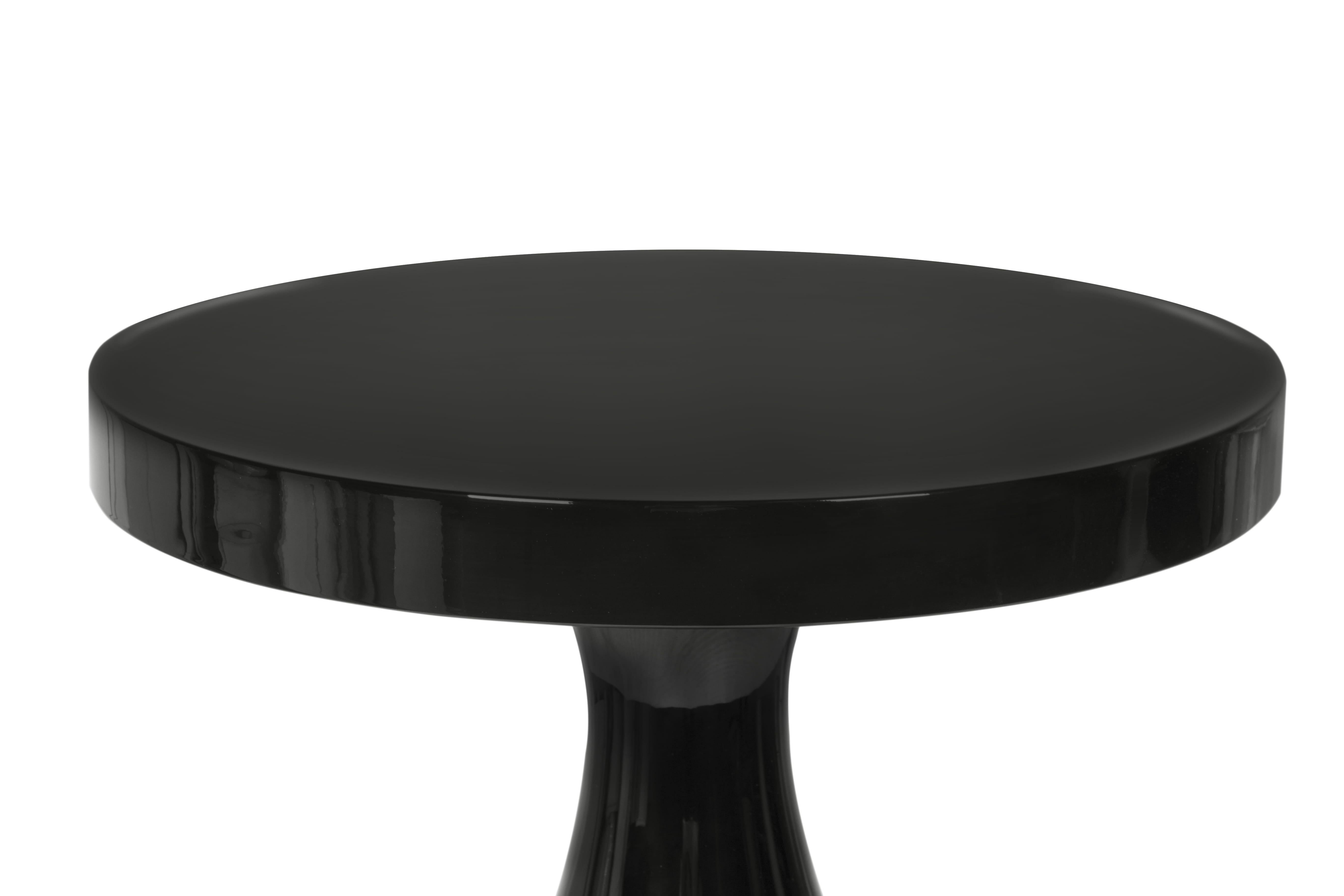 Varnished Hudson Side Table in Black Lacquered For Sale