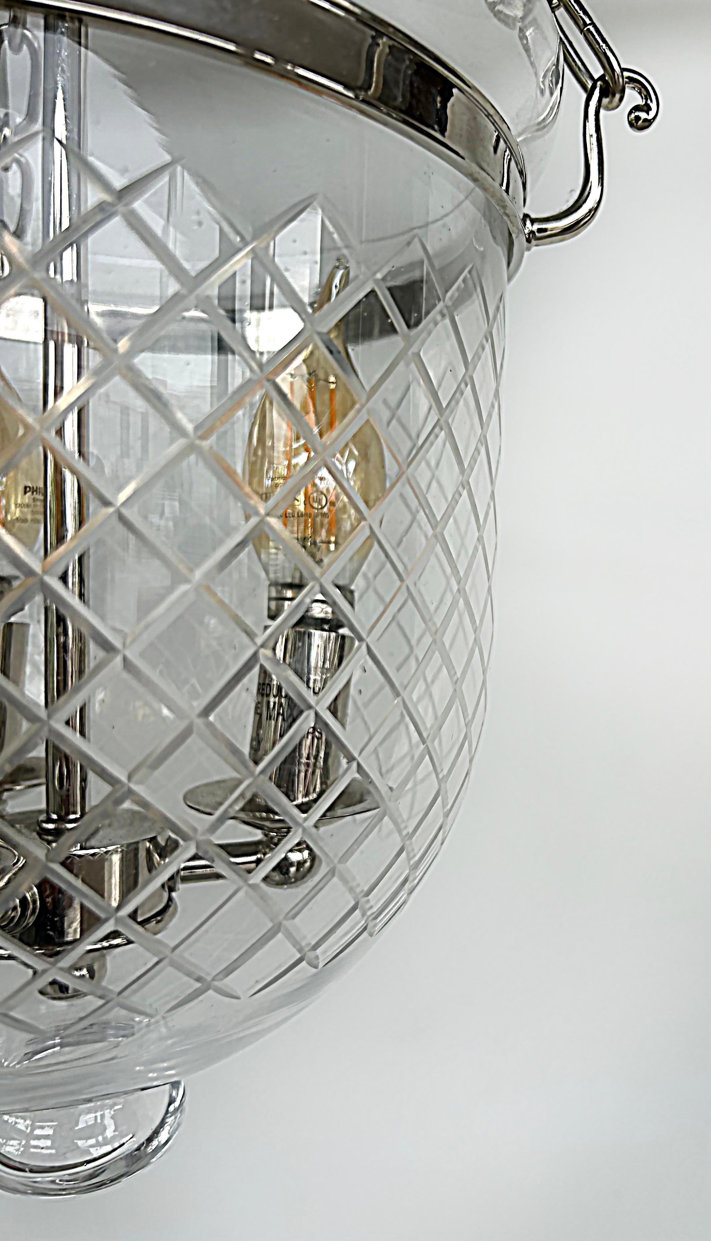 Metallo Hudson Valley Lighting Hampton 3 luci a campana con vetro tagliato in vendita