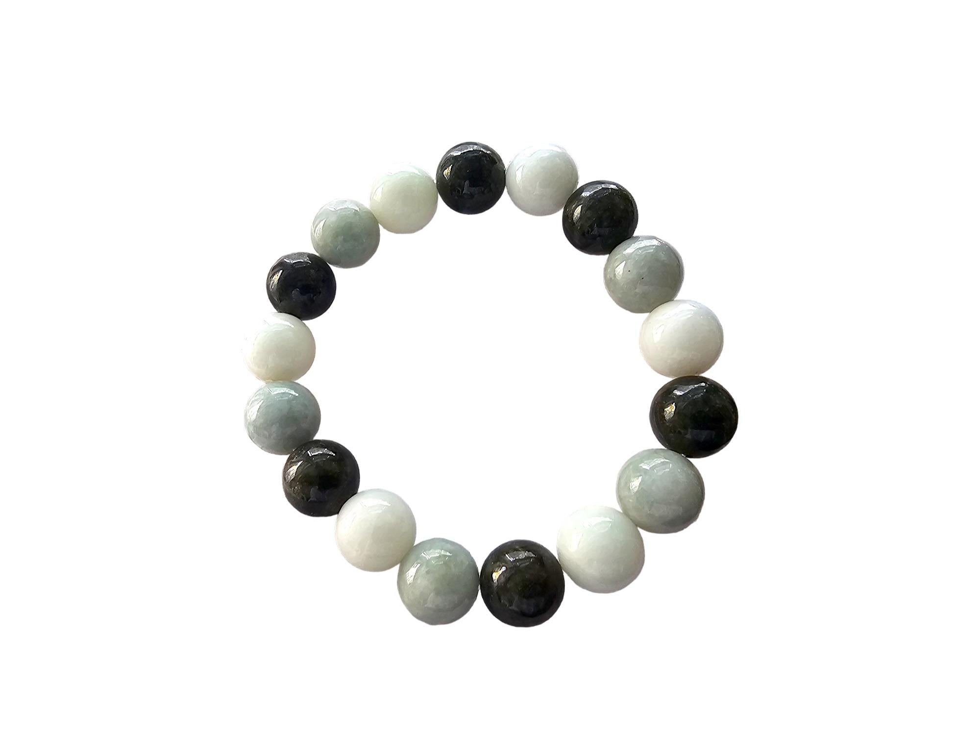 Bracelet de perles A-Jade birman de couleurs vertes (12-12,5 mm chacune x 17 perles) 04002 en vente 2